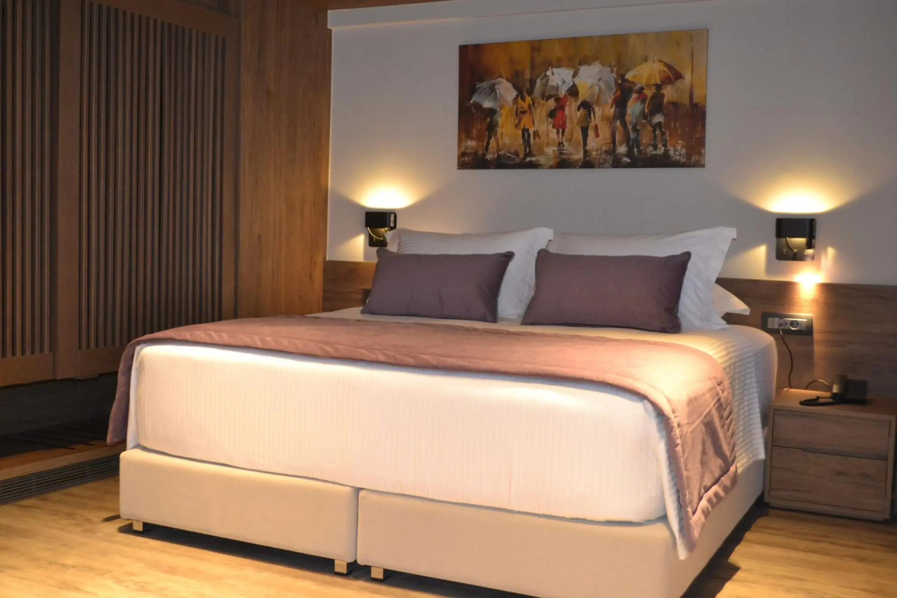 Photo of the whole room, Bed in 507 Athens Photo of the whole room, Bed in 507 Athens