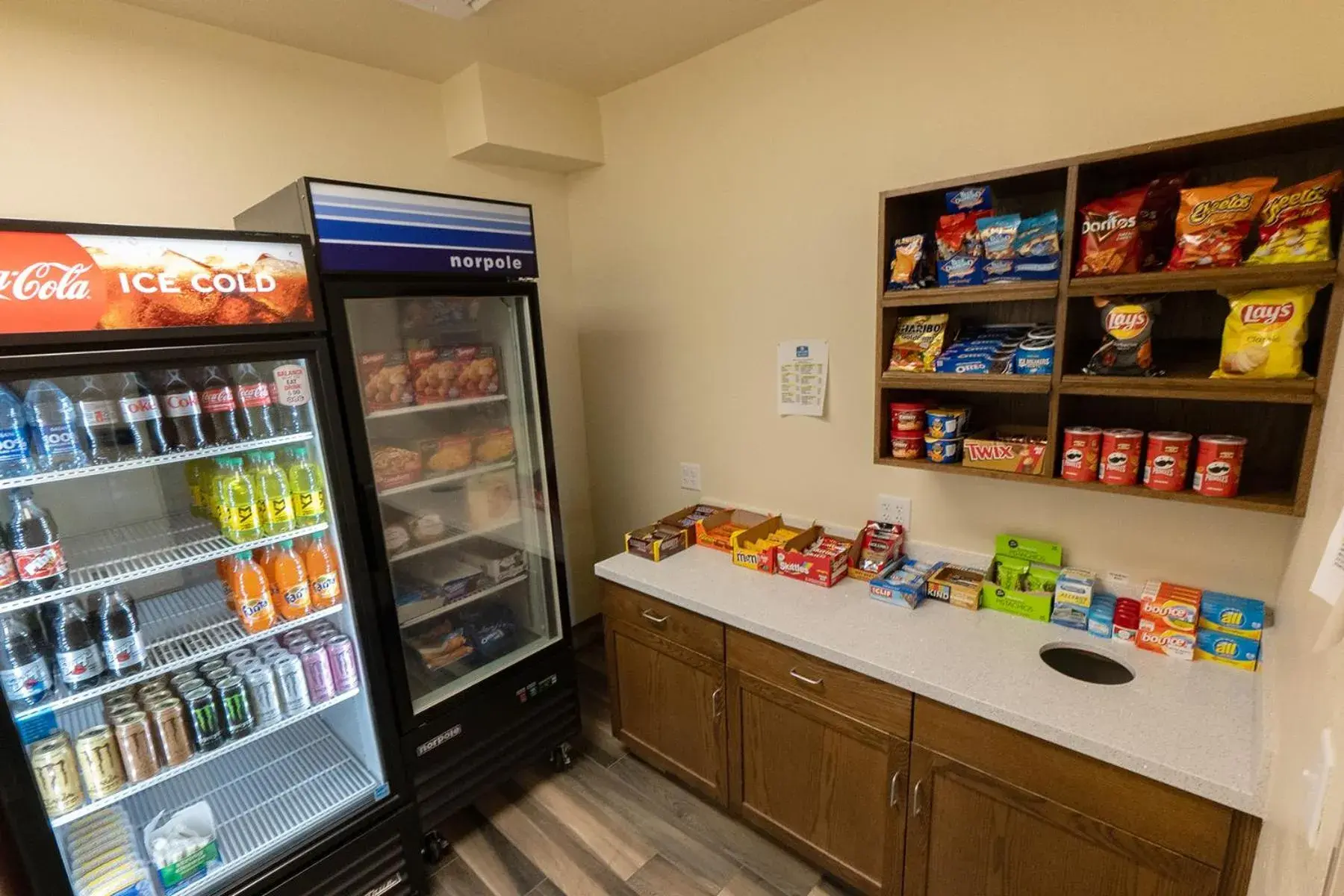 Food and drinks in Cobblestone Hotel & Suites-Sheldon Food and drinks in Cobblestone Hotel & Suites-Sheldon