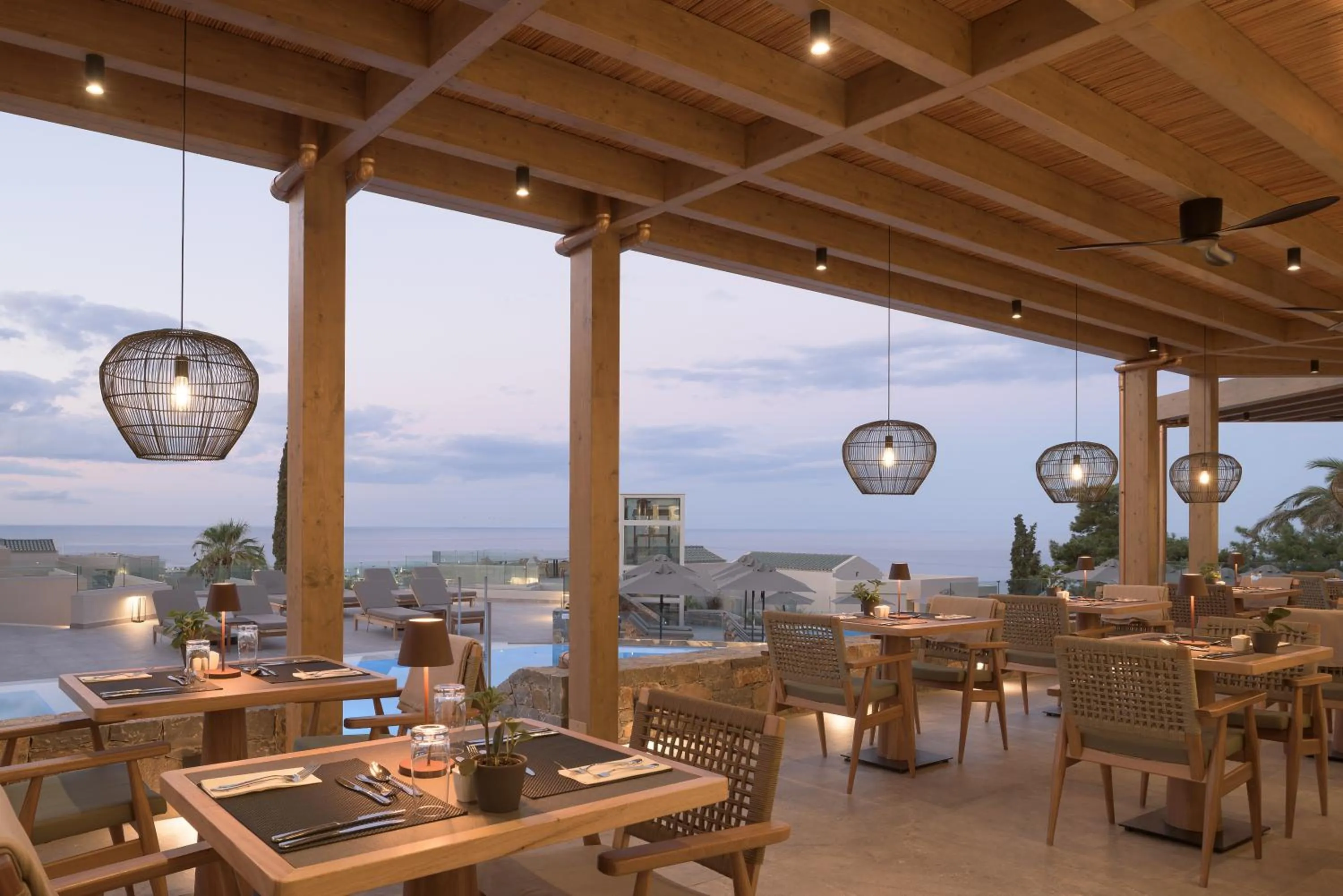 Restaurant/places to eat in Galaxy Suites Boutique Resort