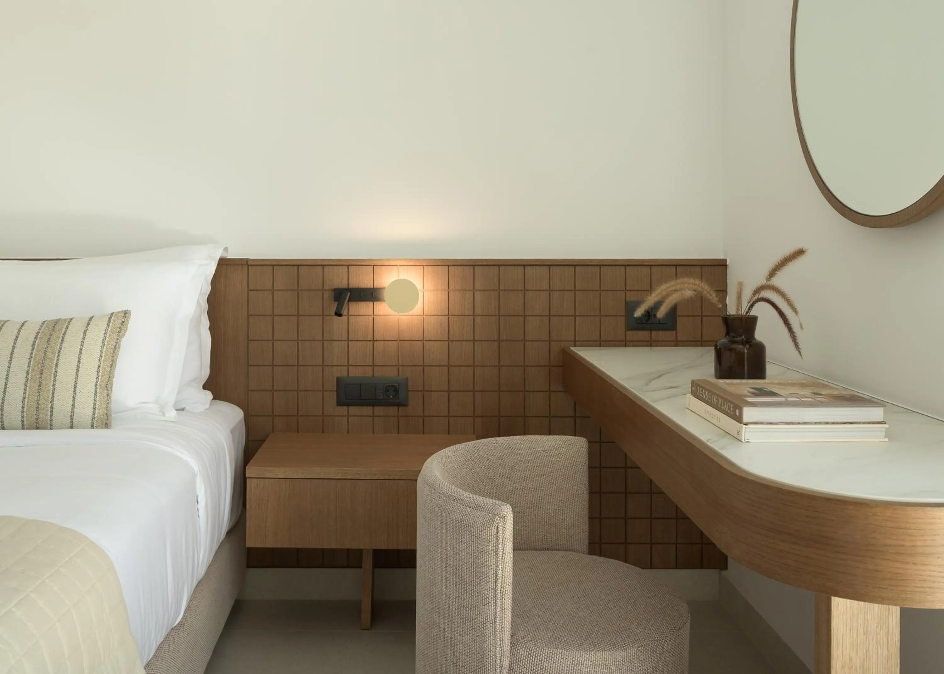 Bedroom, Bed in Galaxy Suites Boutique Resort