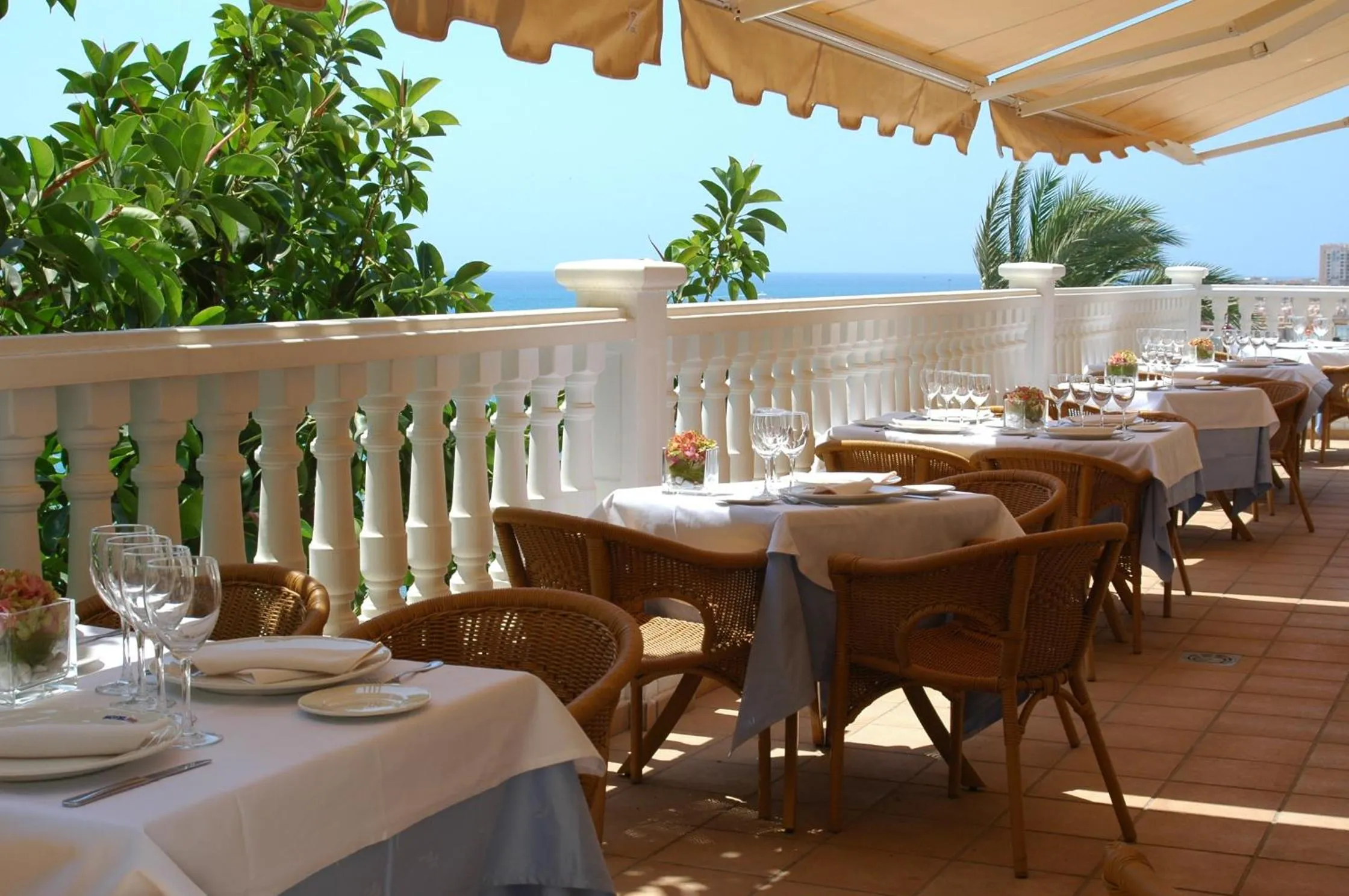 Restaurant/places to eat in Hotel Masa International