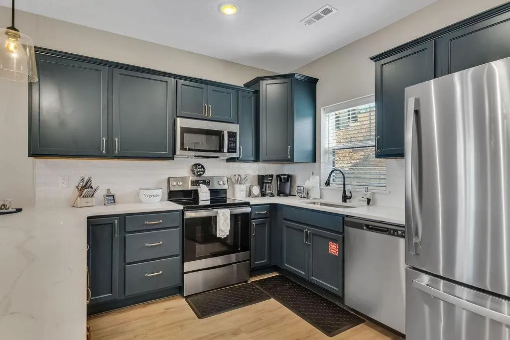 Chalet 1896 at Table Rock Lake