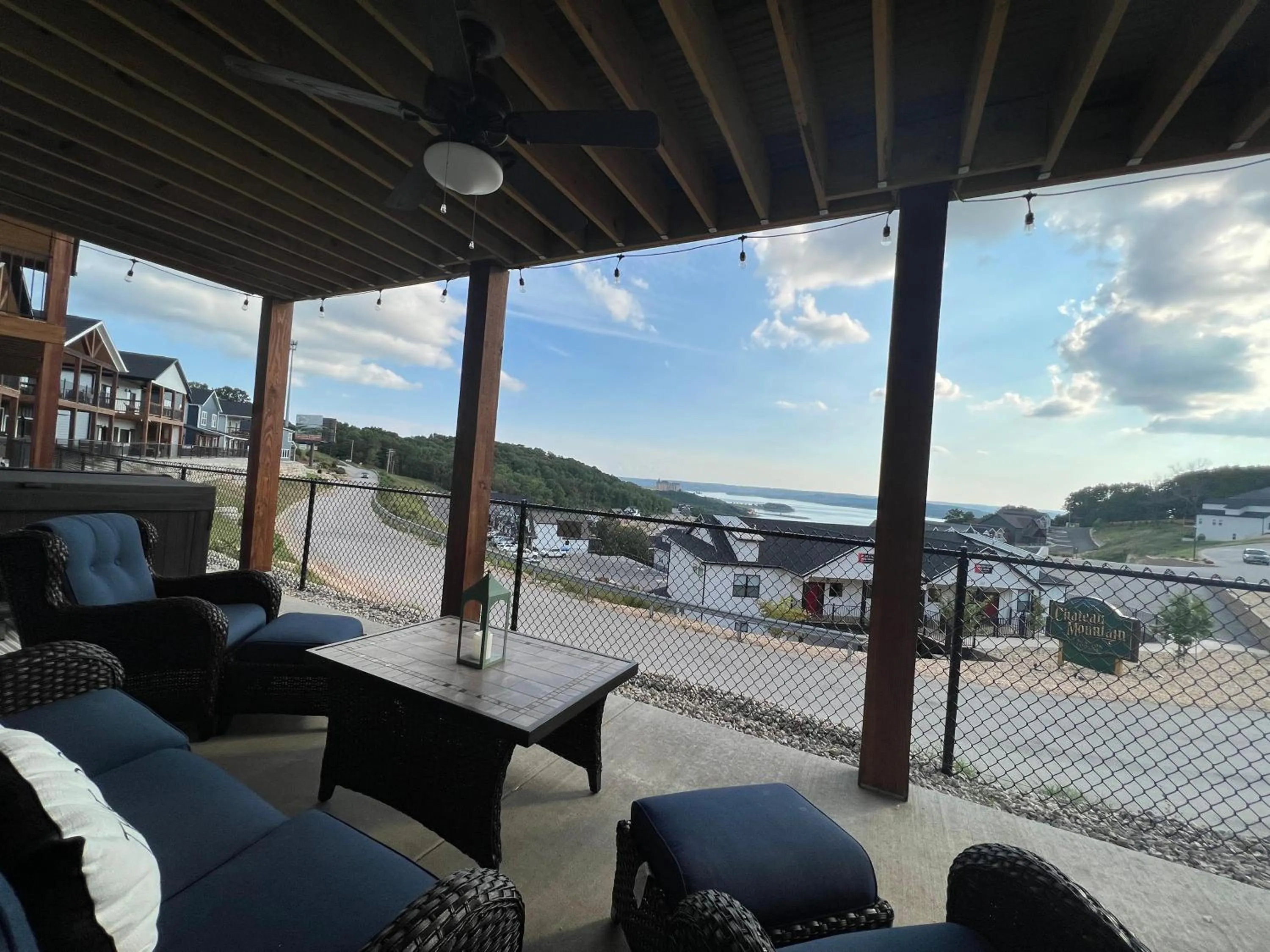 Chalet 1896 at Table Rock Lake