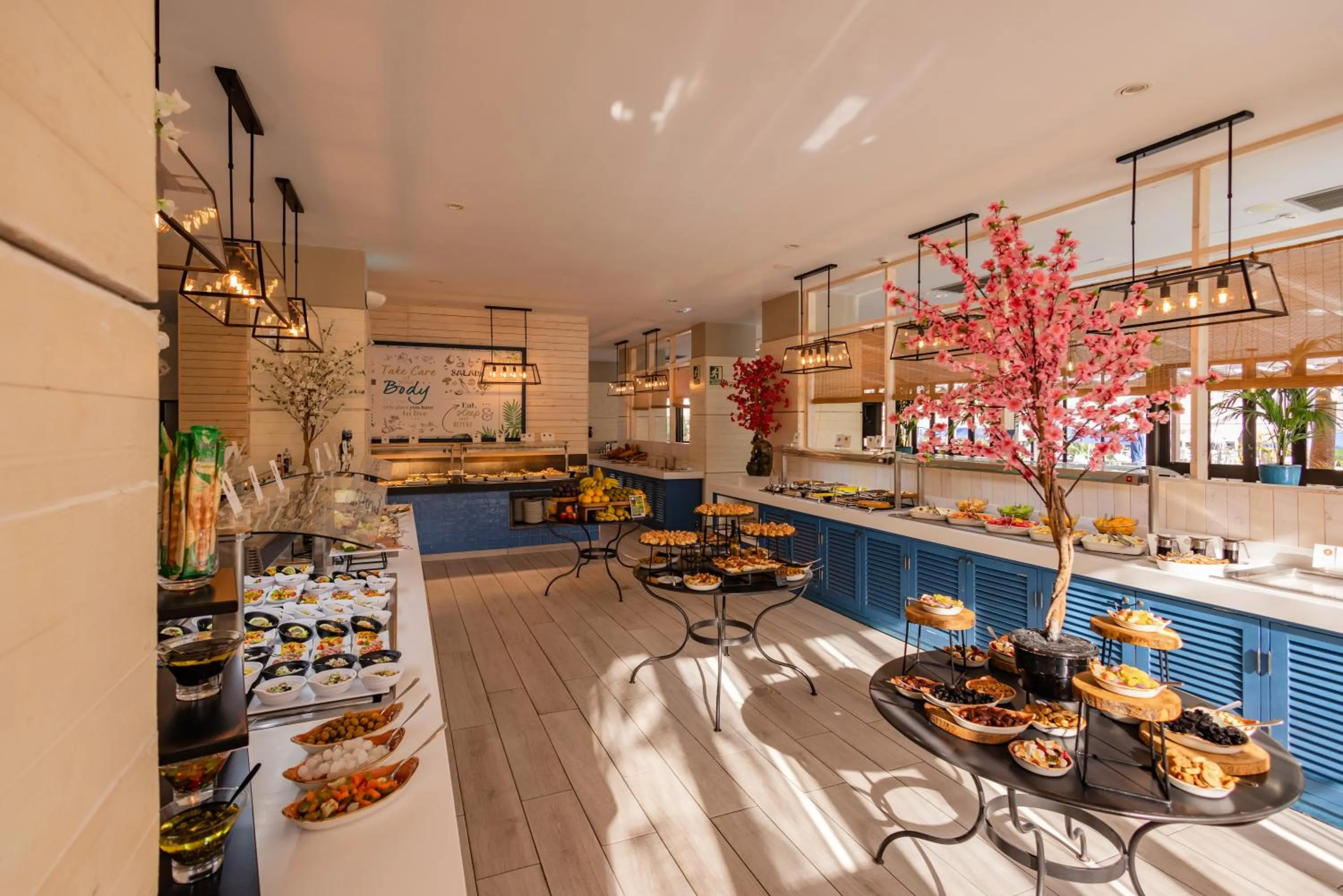 Corallium Beach by Lopesan Hotels - Adults Only