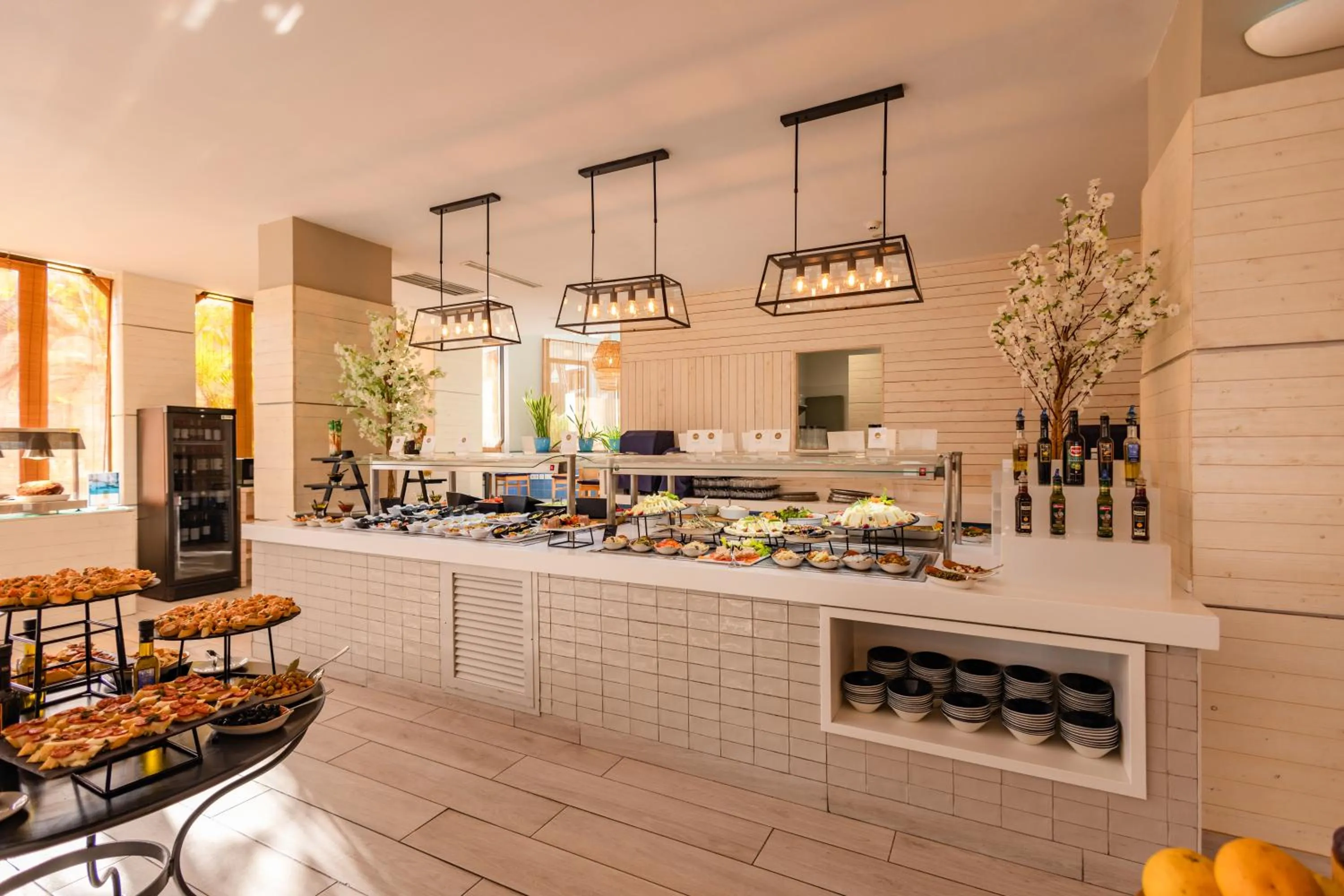 Corallium Beach by Lopesan Hotels - Adults Only