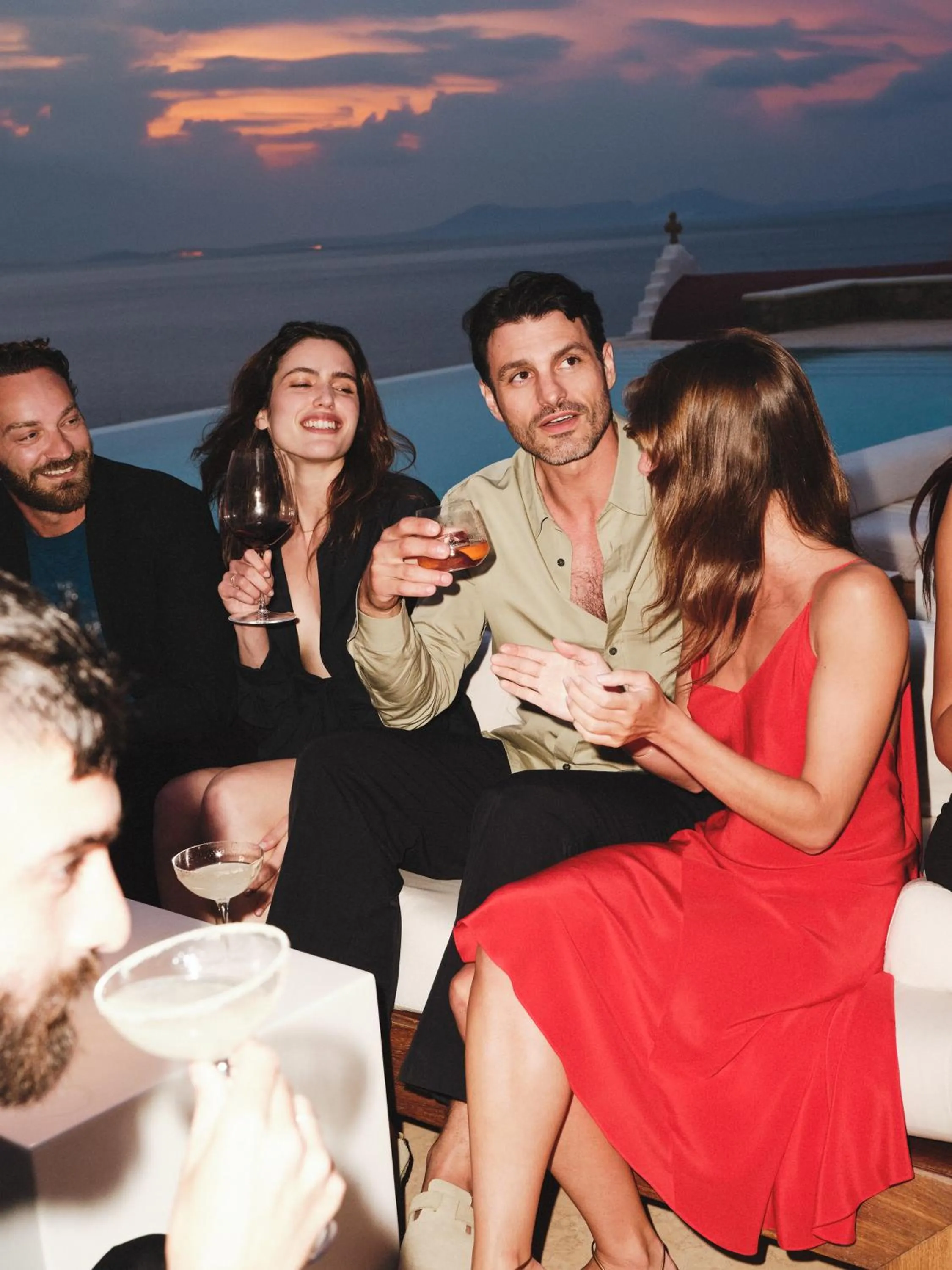 Food and drinks in Bill&Coo Mykonos-The Leading Hotels of the World