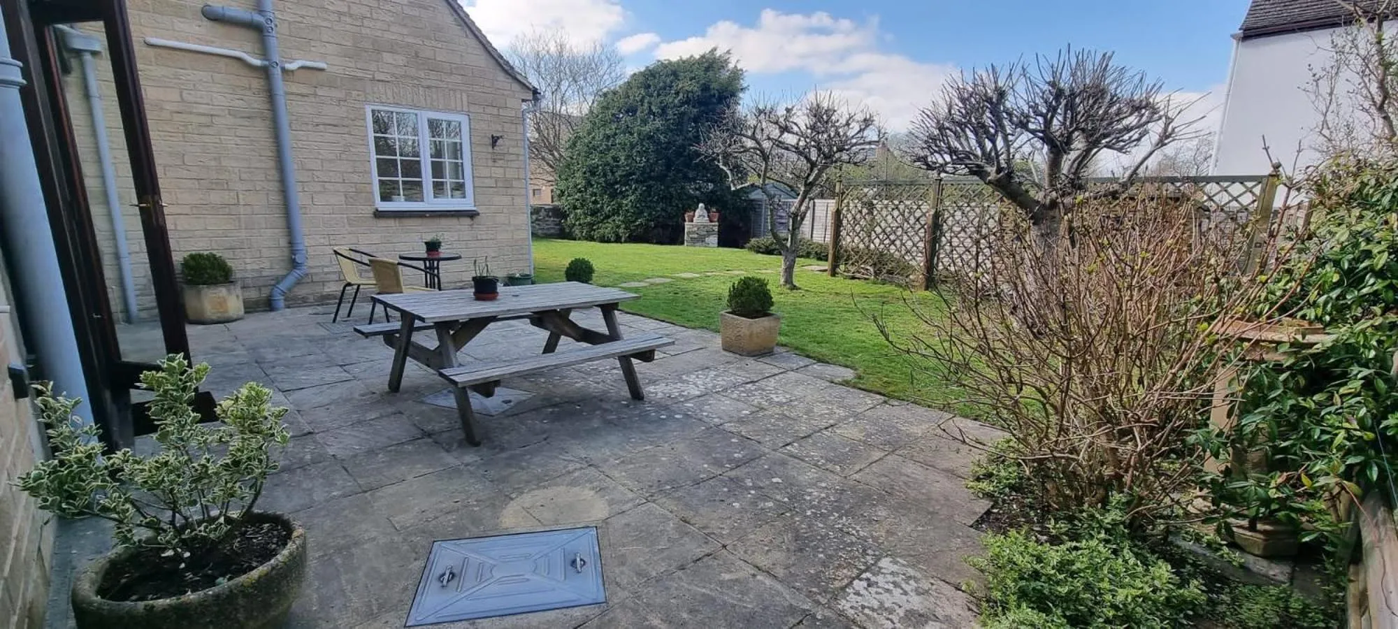 Patio in Yew Tree House