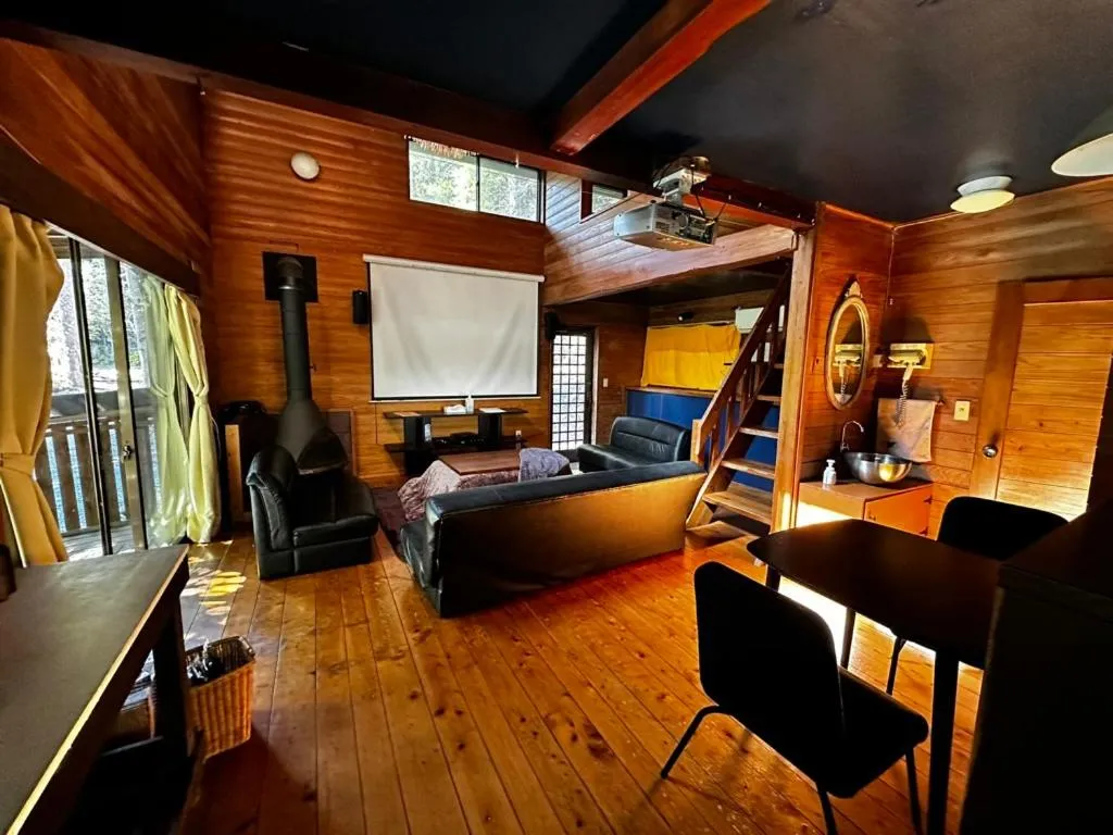 Photo of the whole room in Nakadaki Art Village