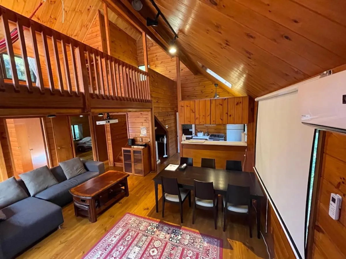 Photo of the whole room in Nakadaki Art Village