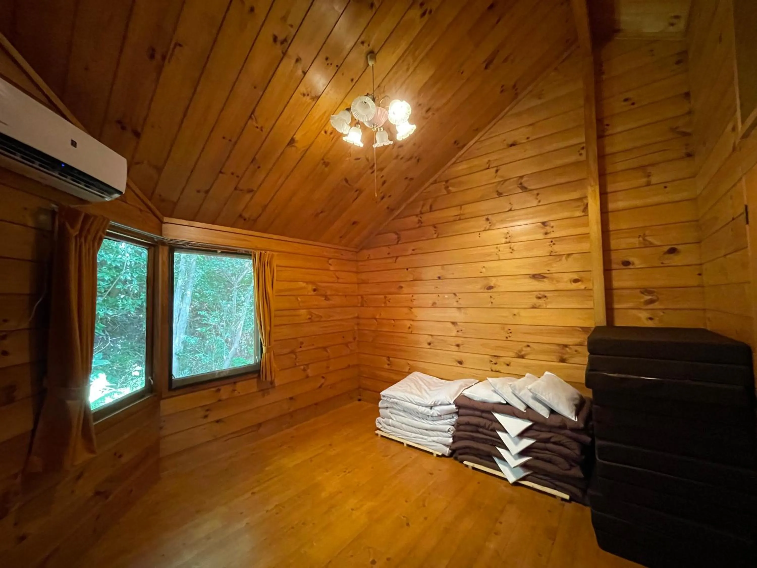 Bedroom, Bed in Nakadaki Art Village