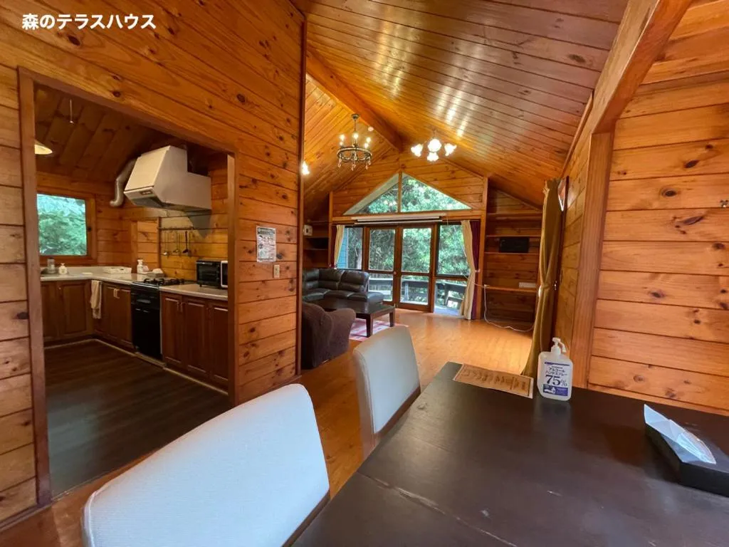 Photo of the whole room in Nakadaki Art Village