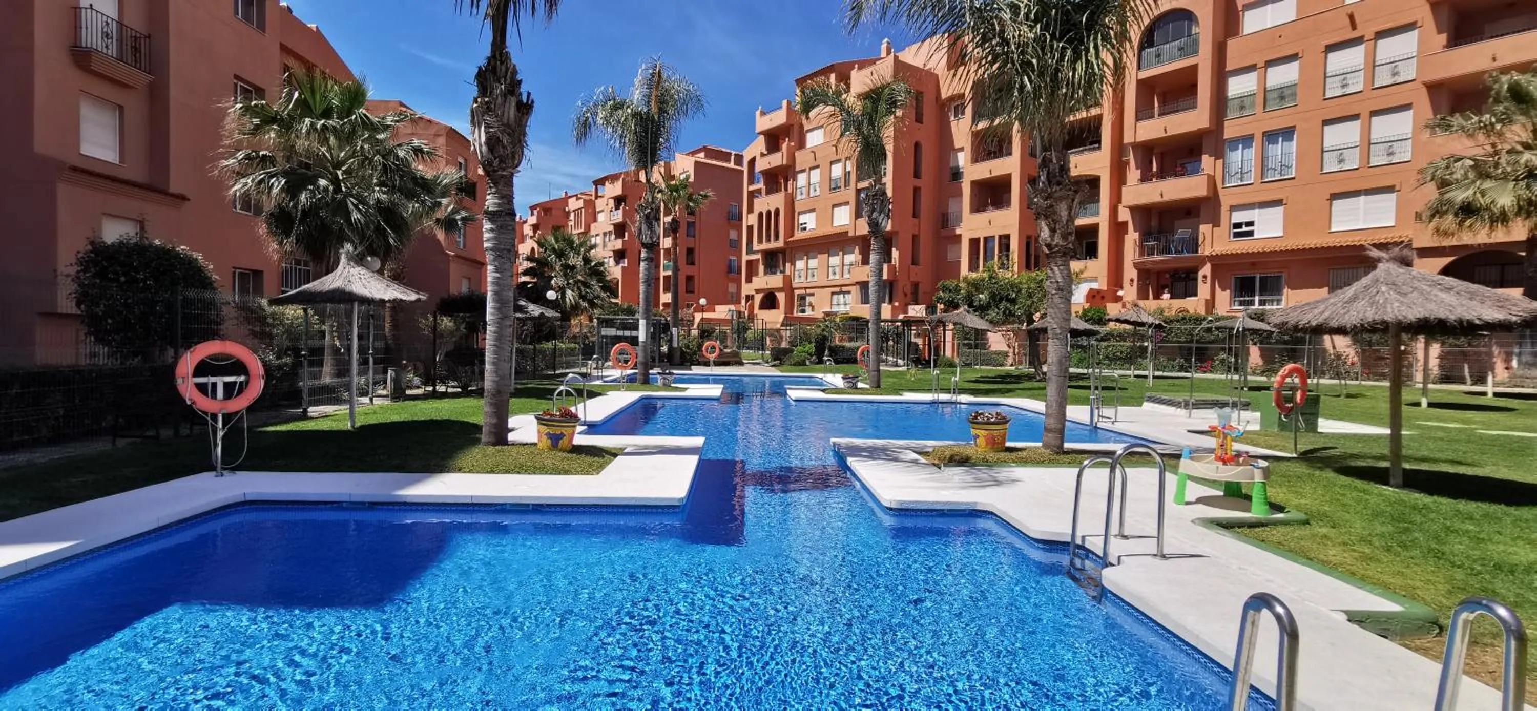 Property building in NFN Apartment Los Hidalgos Golf