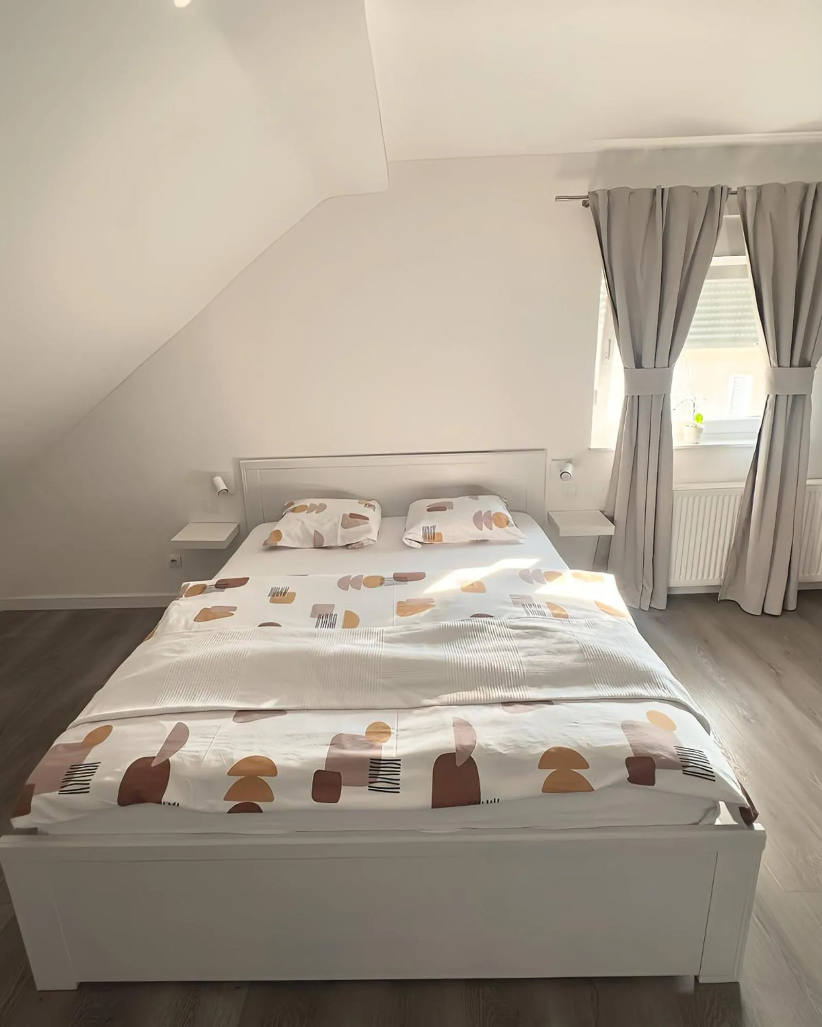 Bed in White Lotus