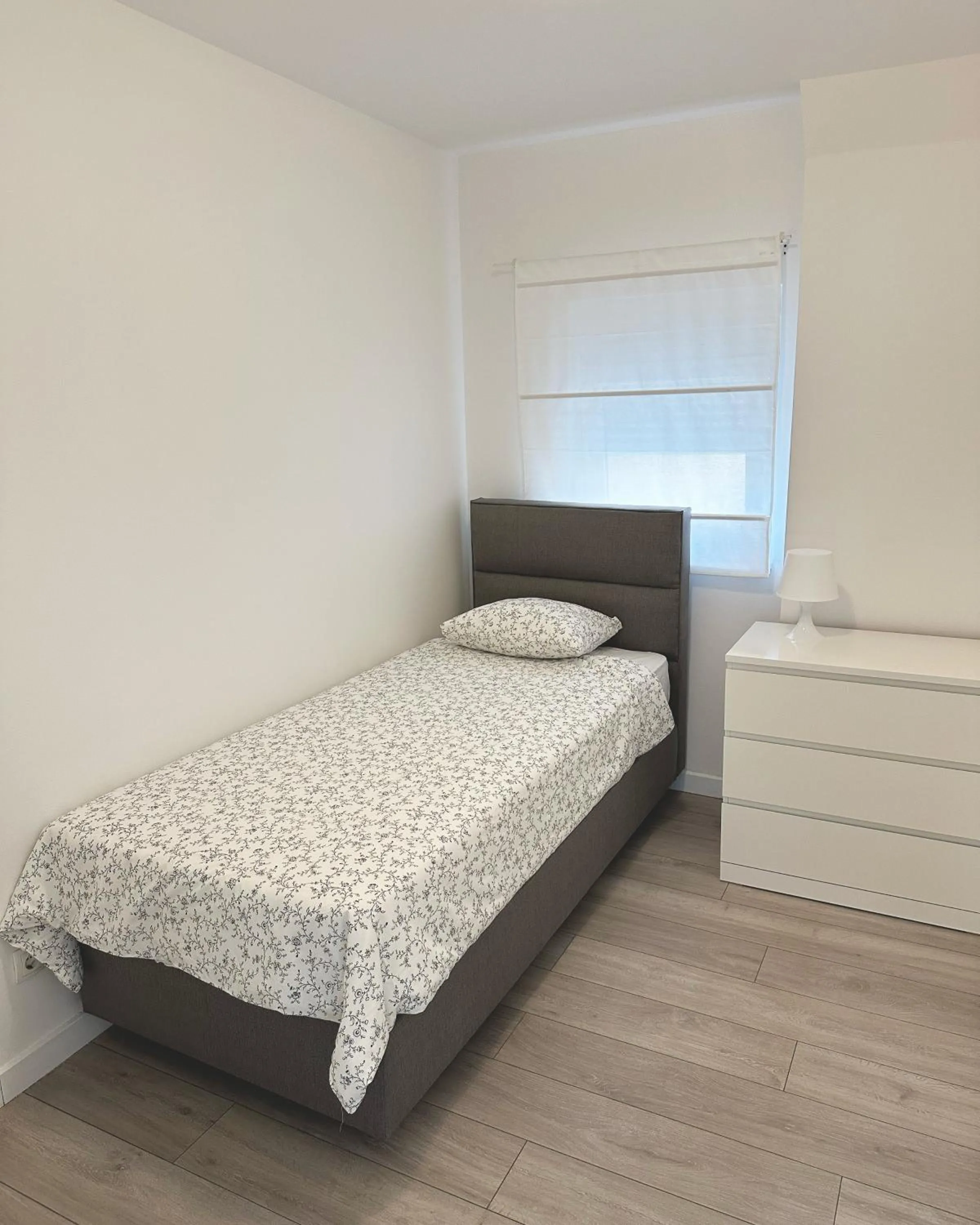 Bed in White Lotus