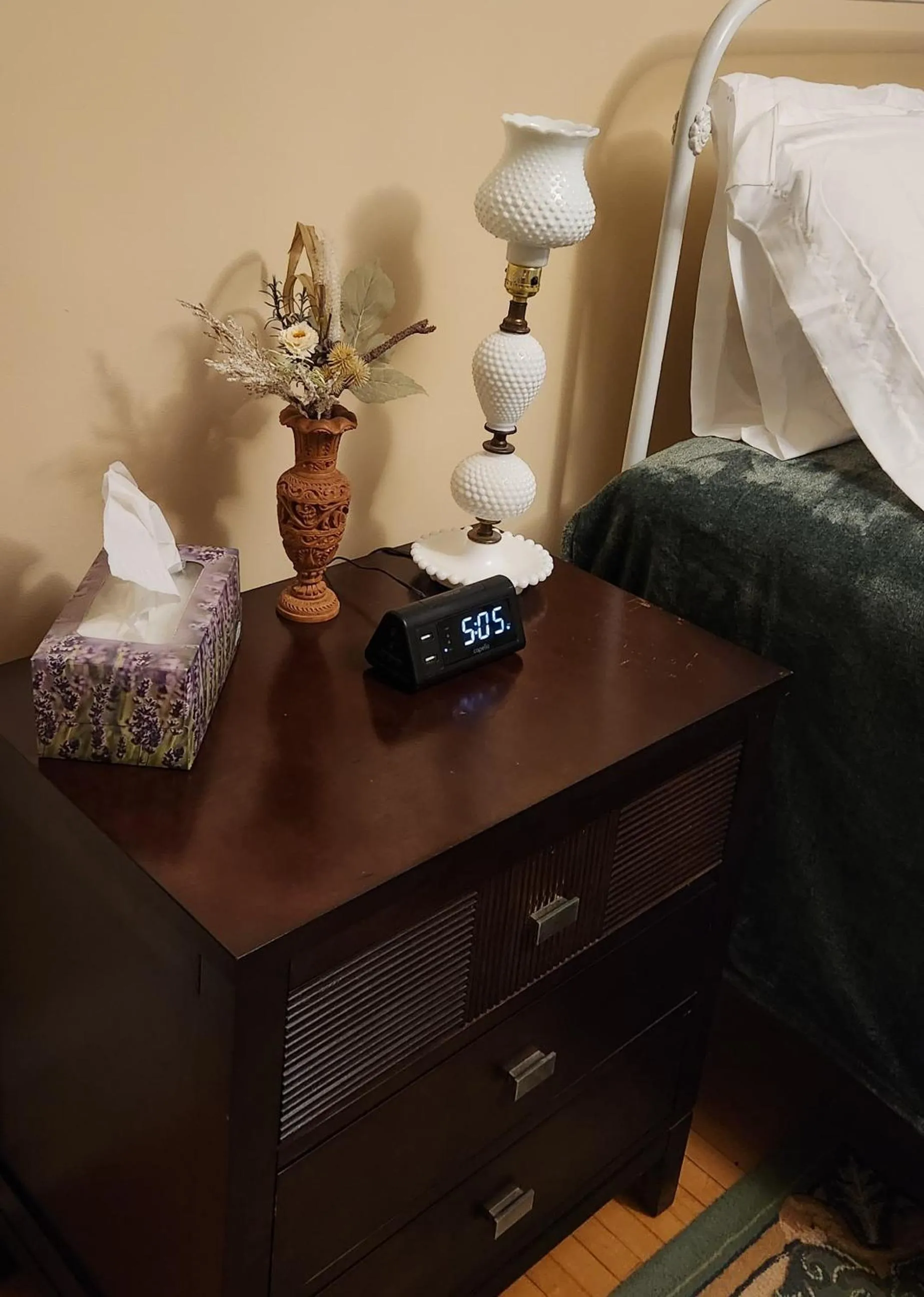 Bedroom, Bed in Oaklawn Inn