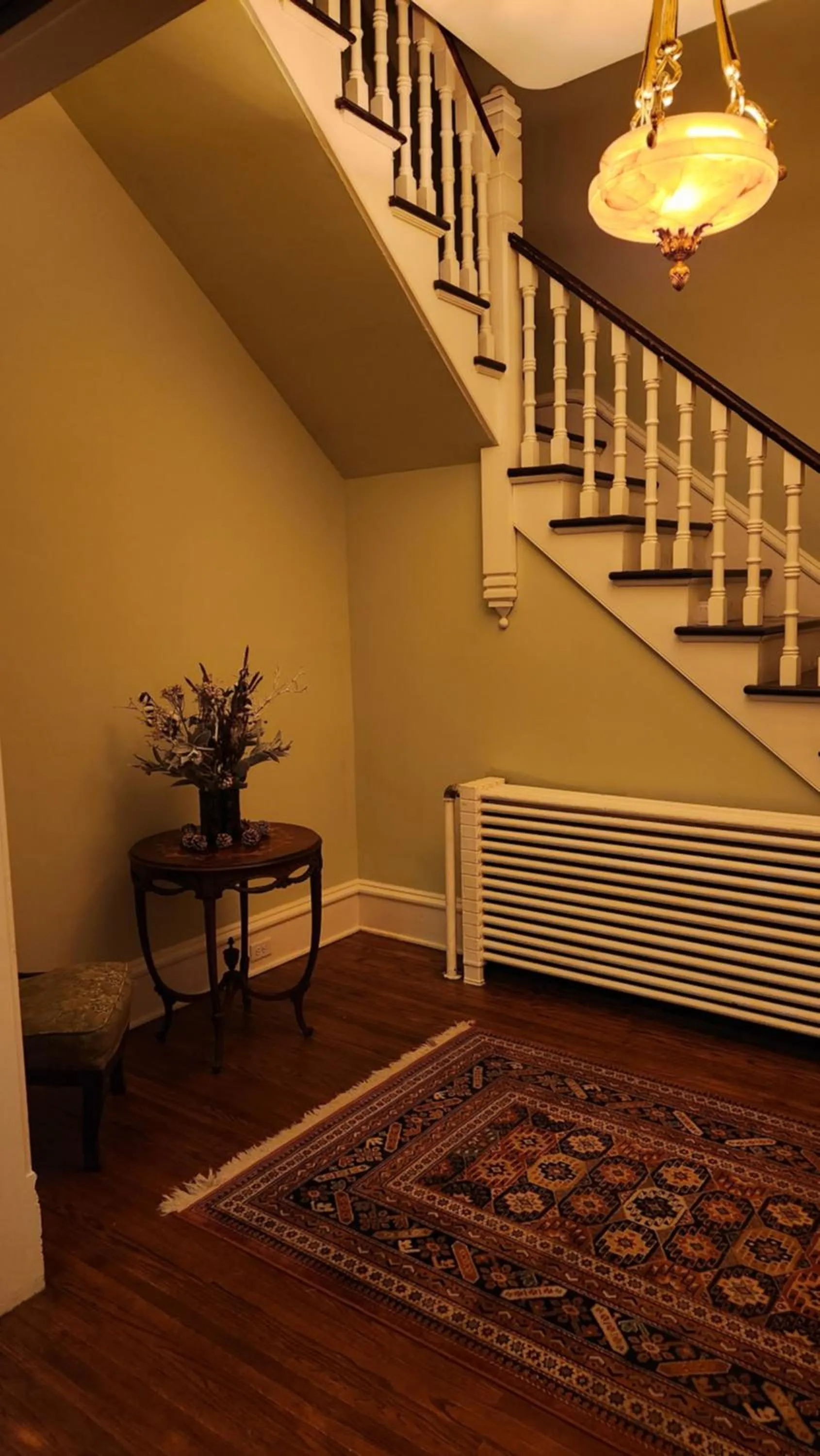 Seating area in Oaklawn Inn