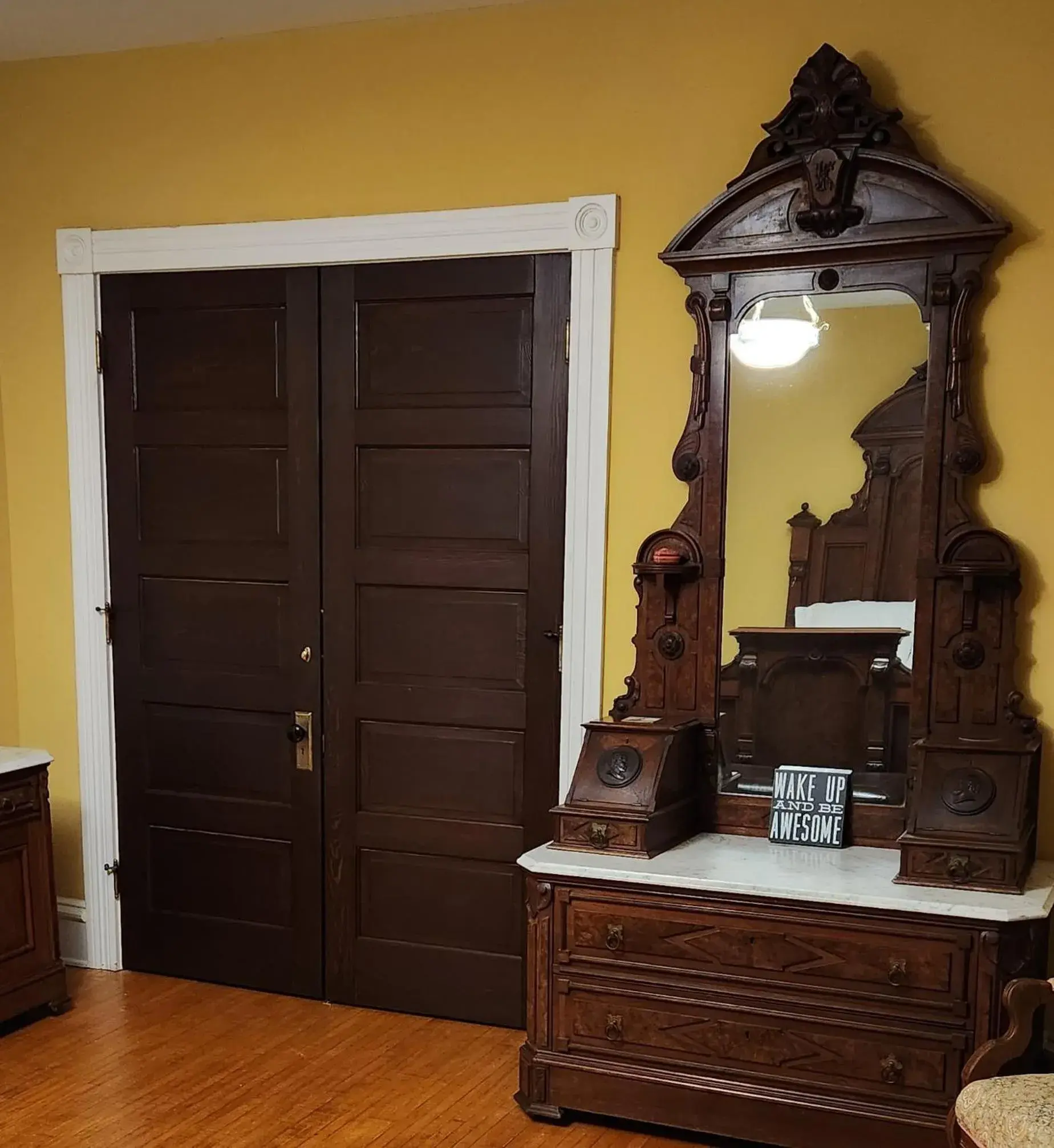 Deluxe Double Room - single occupancy in Oaklawn Inn Deluxe Double Room - single occupancy in Oaklawn Inn