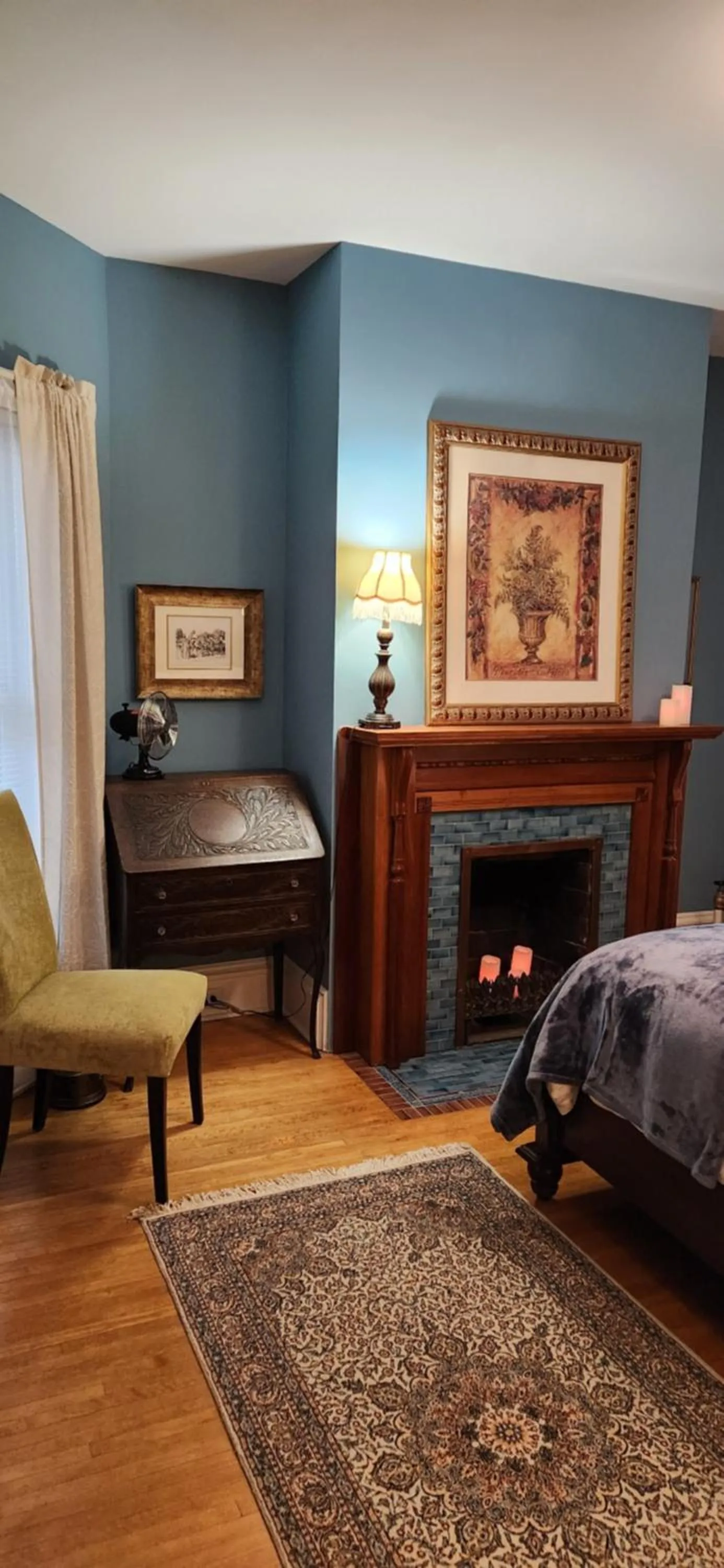 Bedroom in Oaklawn Inn