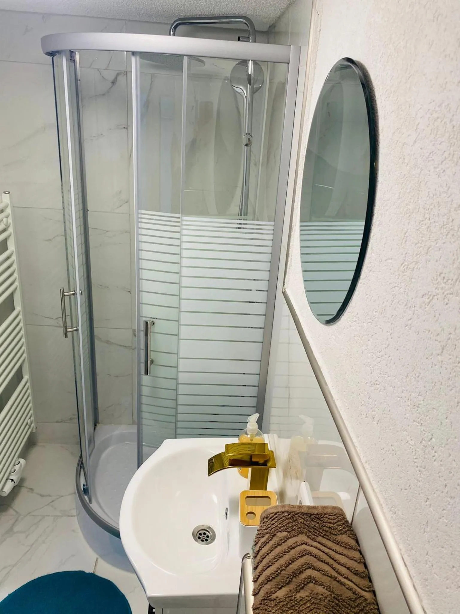 Bathroom in Apartment Malti