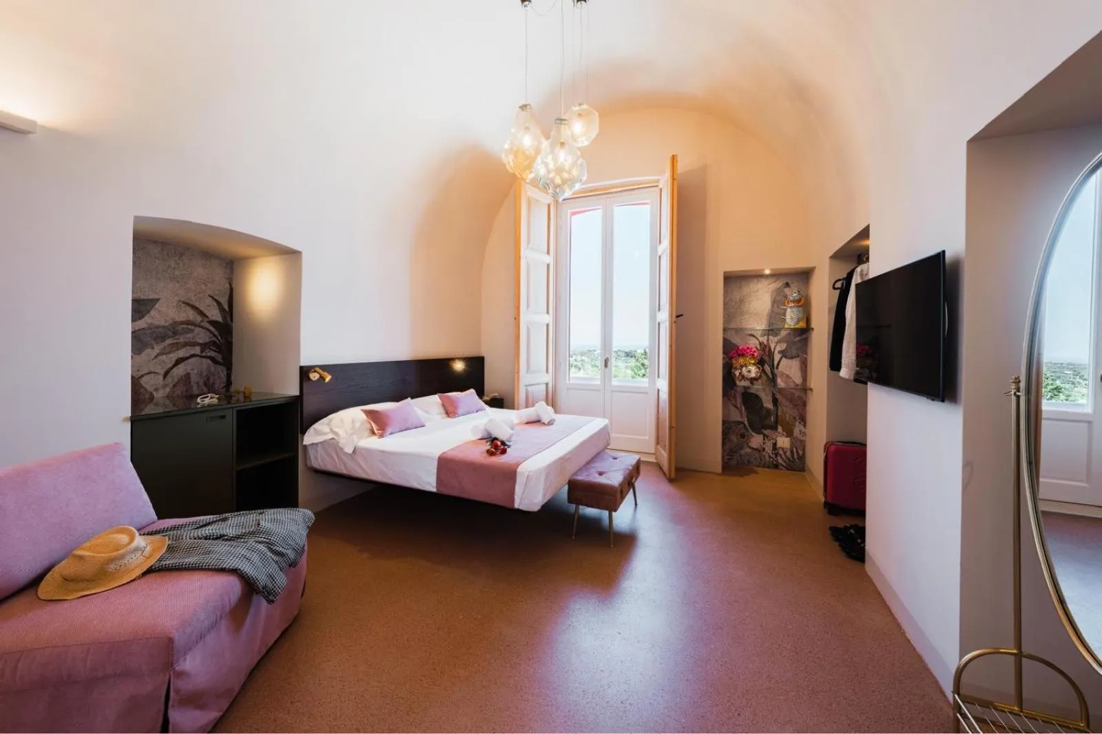 Bed in Imperial Paradise