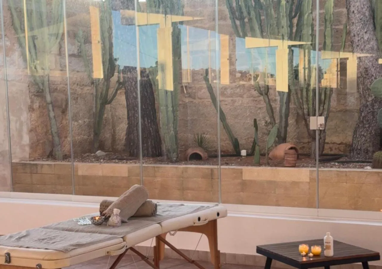 Massage in Imperial Paradise