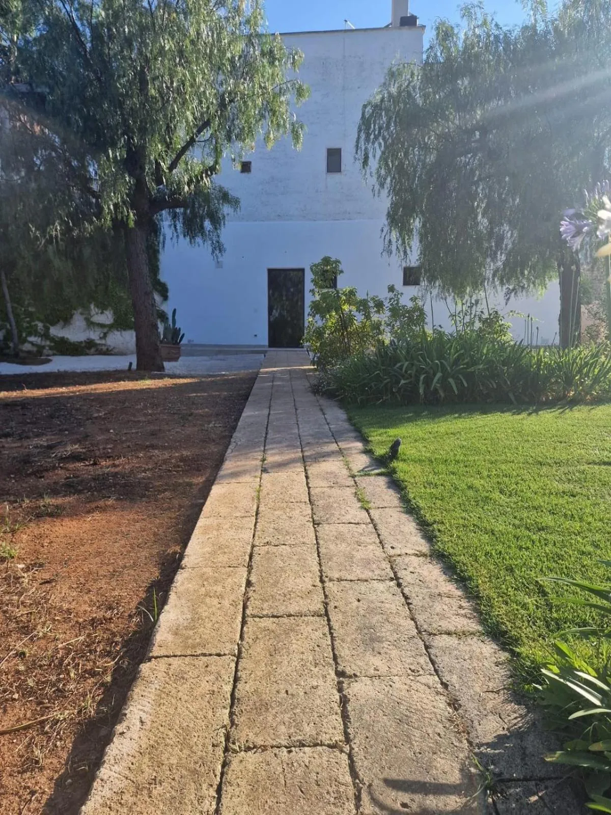 Property building in Imperial Paradise