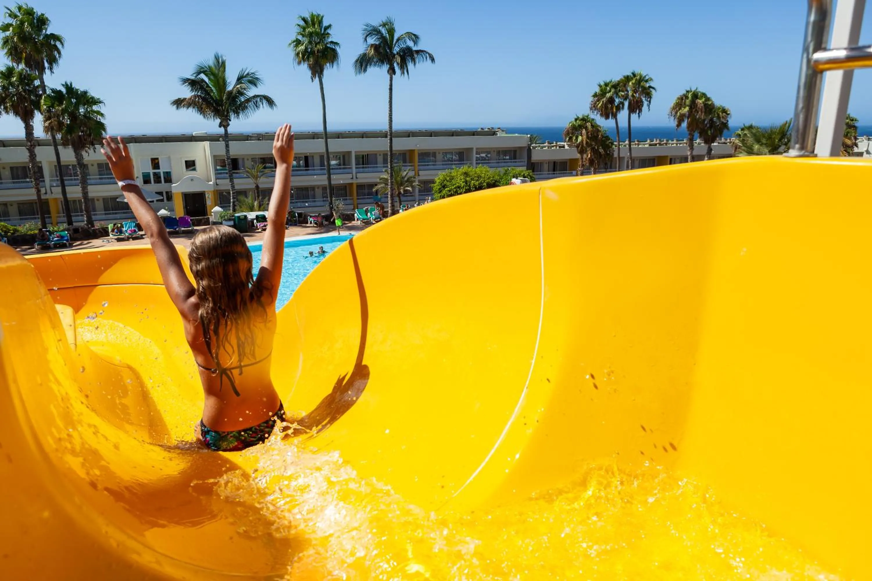 Swimming pool in Abora Interclub Atlantic by Lopesan Hotels