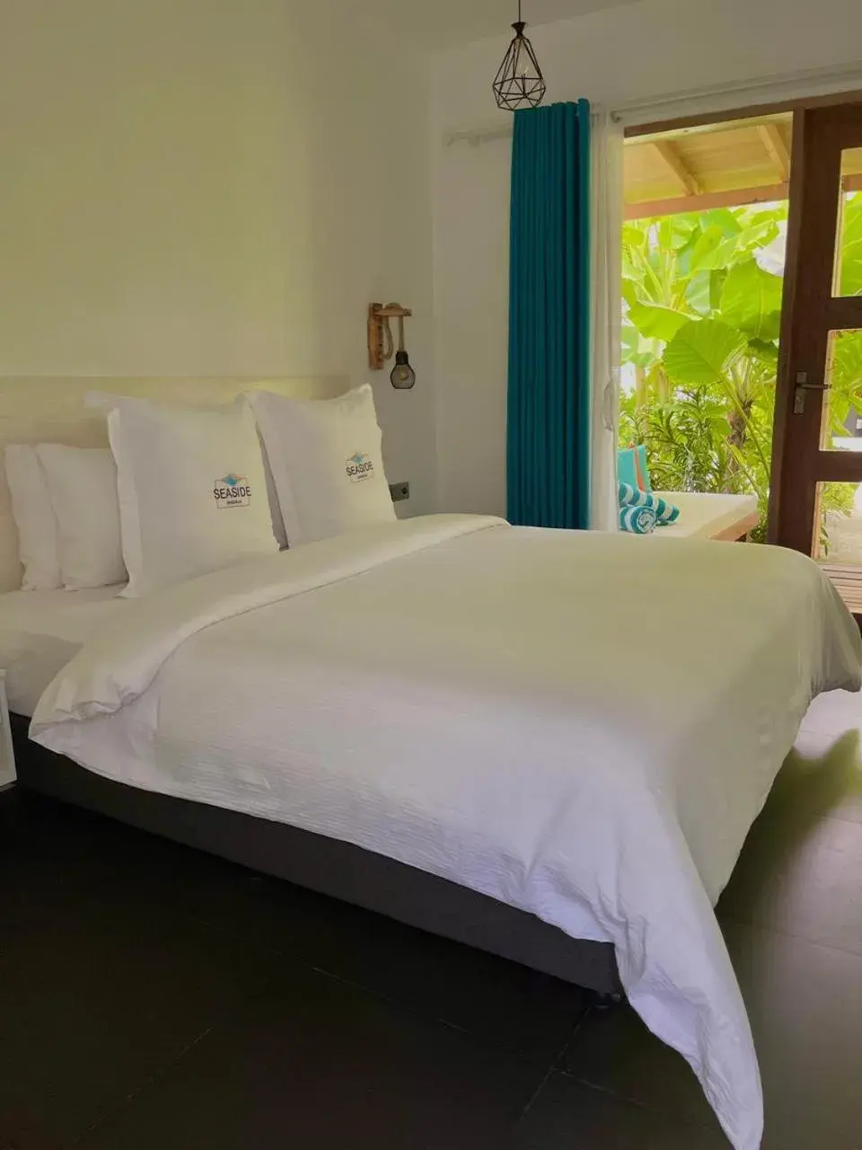 Deluxe Double or Twin Room with Balcony - single occupancy in Seaside Dhigurah Deluxe Double or Twin Room with Balcony - single occupancy in Seaside Dhigurah