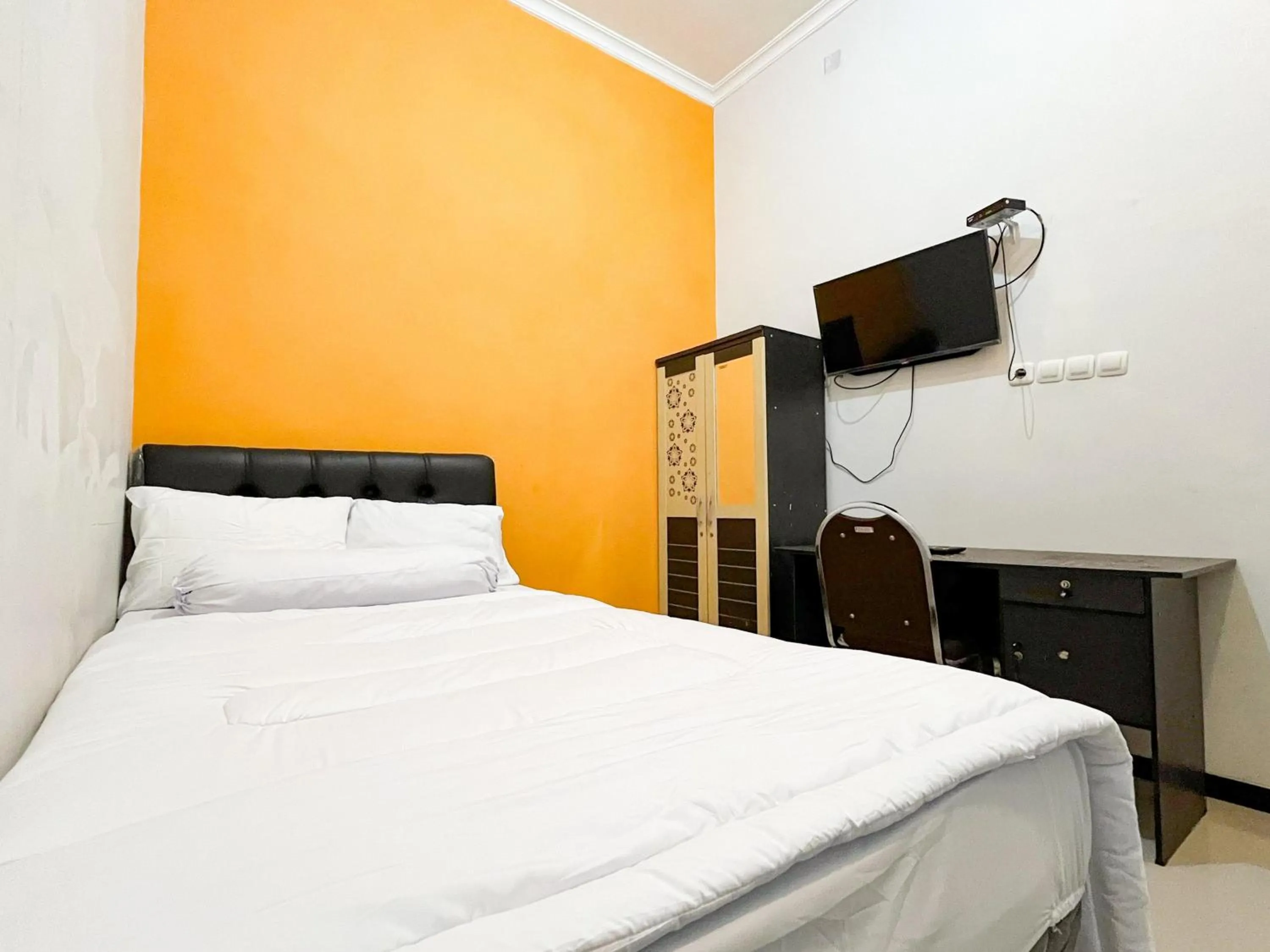 Single Room in Oma Kost 3 Probolinggo Mitra RedDoorz
