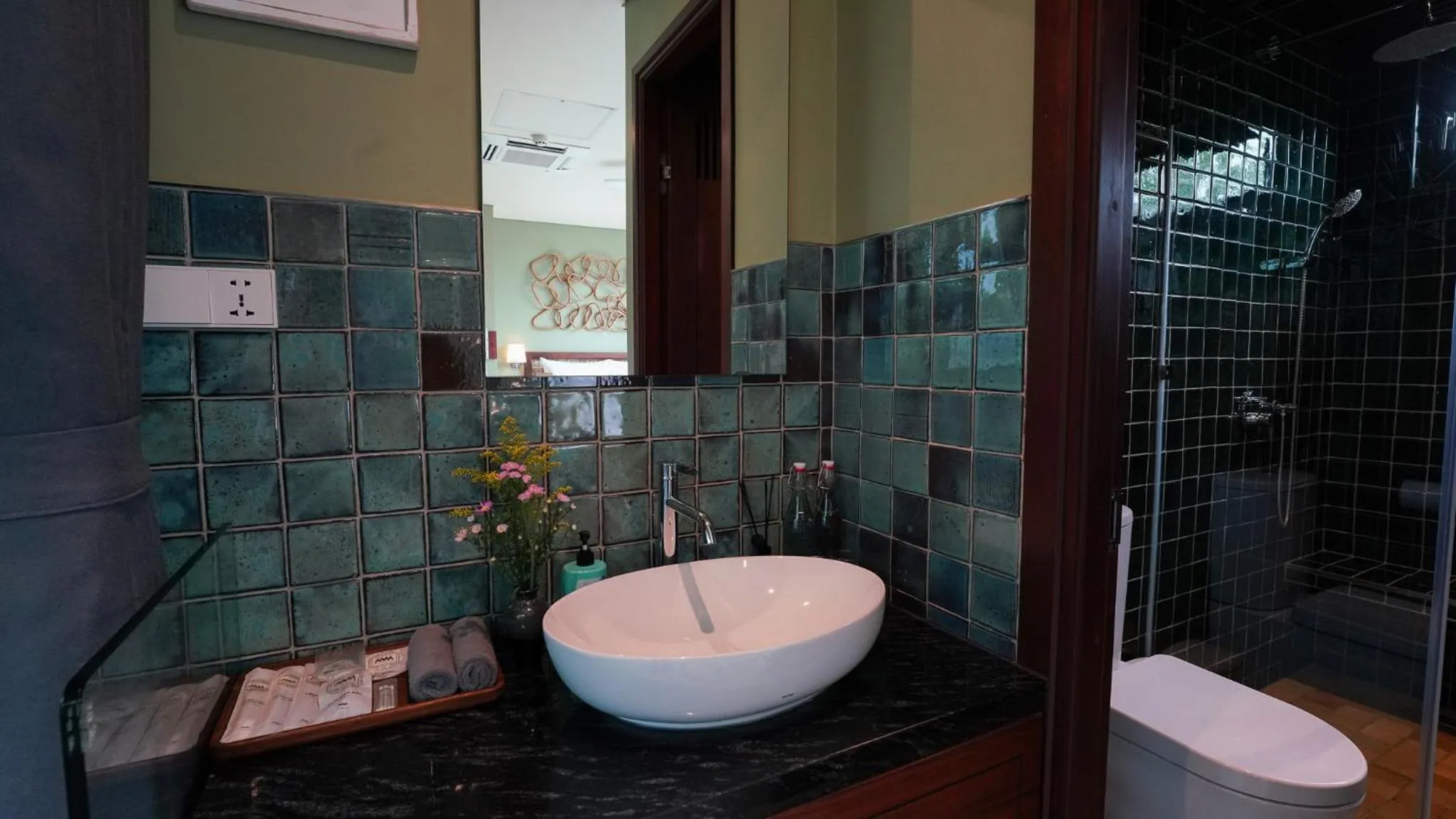 Shower in CHiEM HoiAn - The Beachside Boutique Hotel & Villa