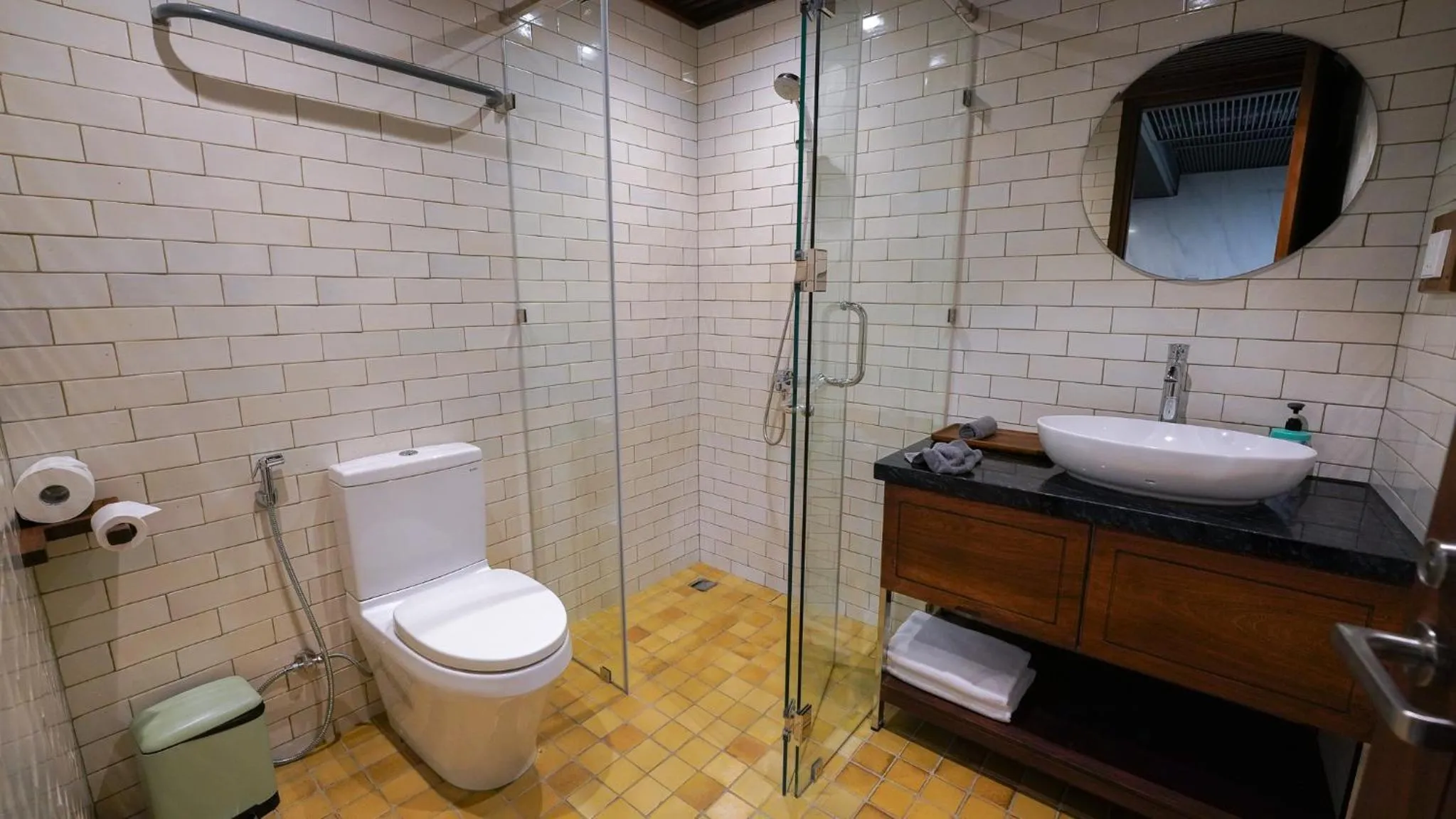 Shower in CHiEM HoiAn - The Beachside Boutique Hotel & Villa