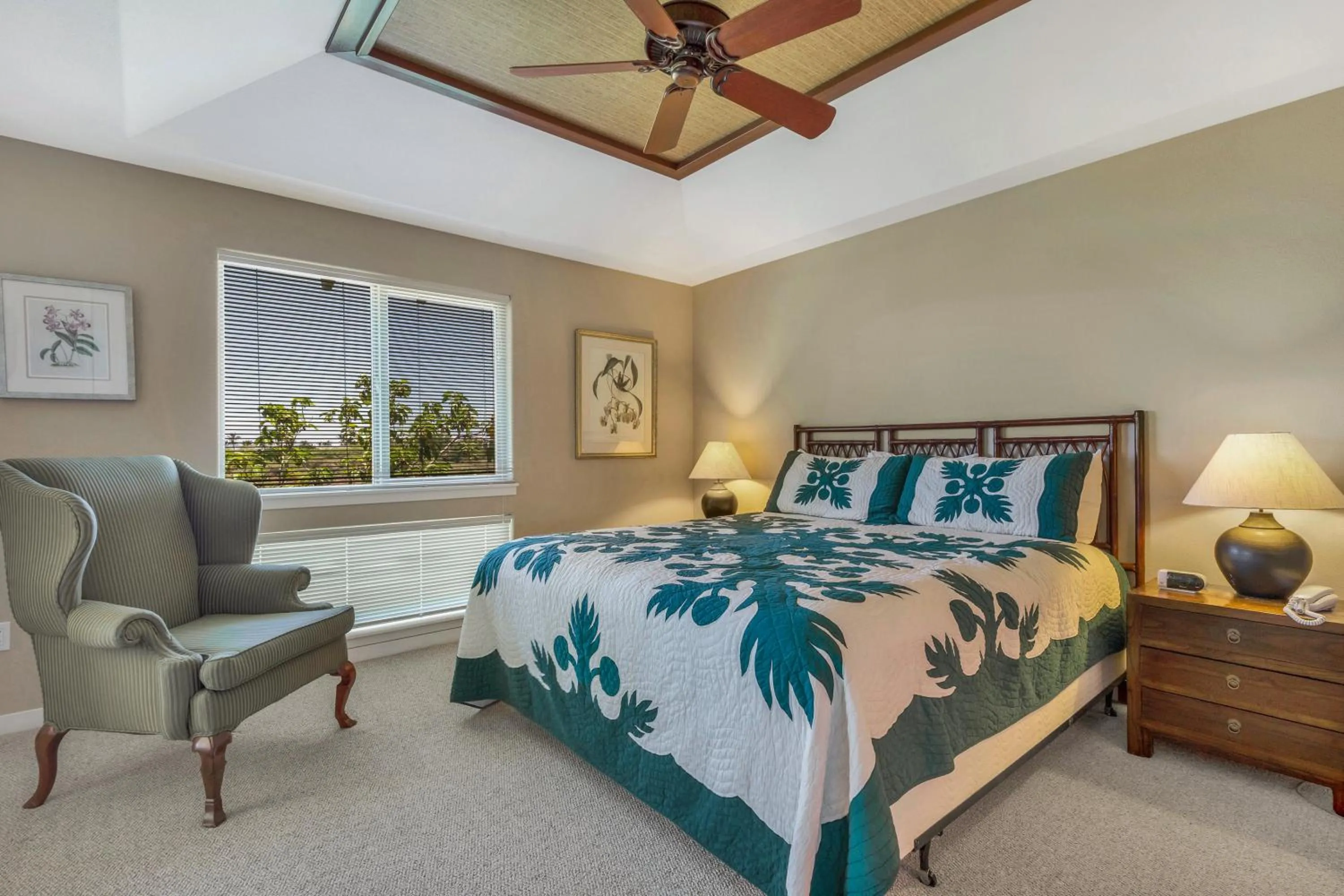 Bed in Palm Villas 2 Bed/2 Bath Loft #F22
