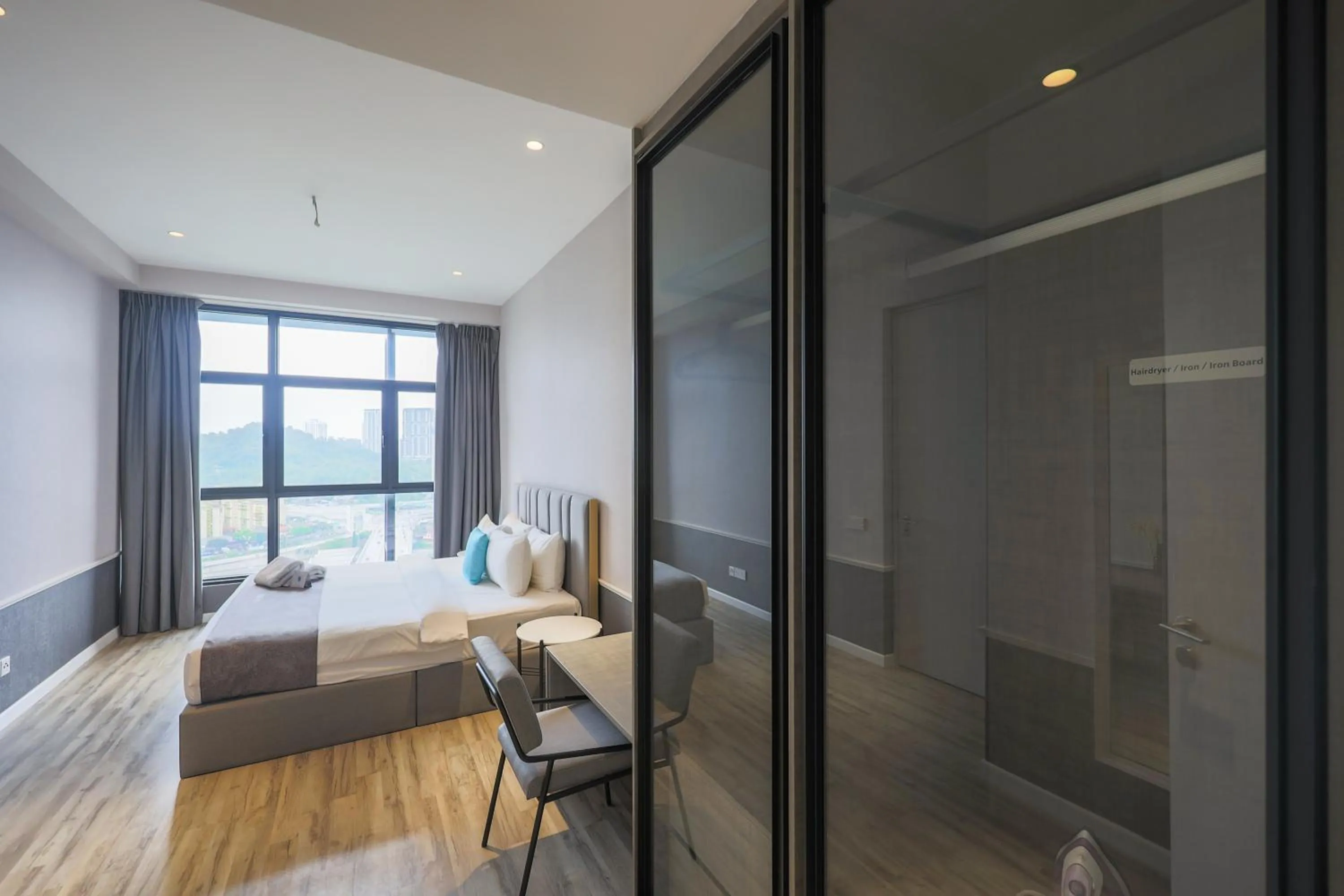 Bed in Millerz Square by MyKey