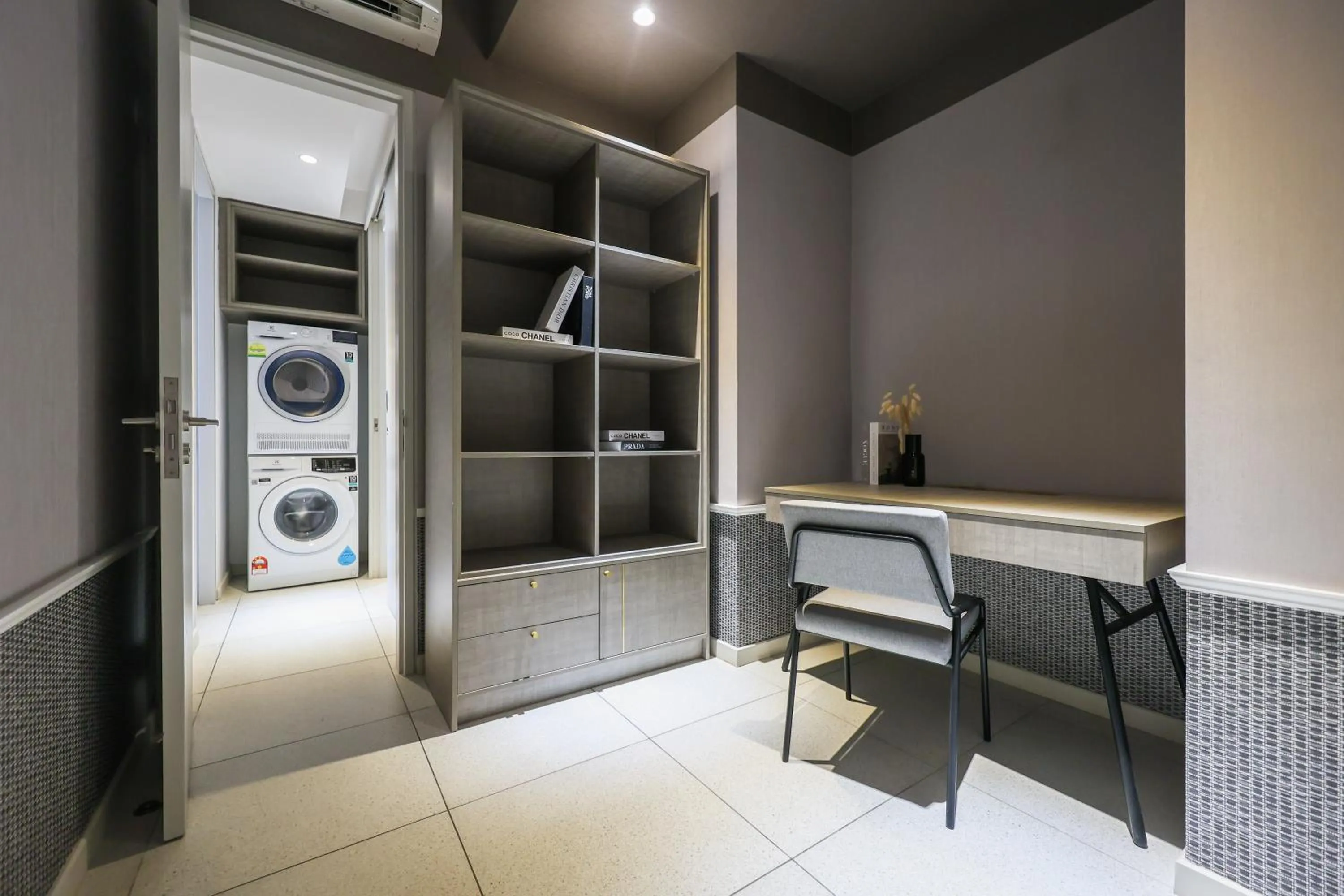 Millerz Square by MyKey