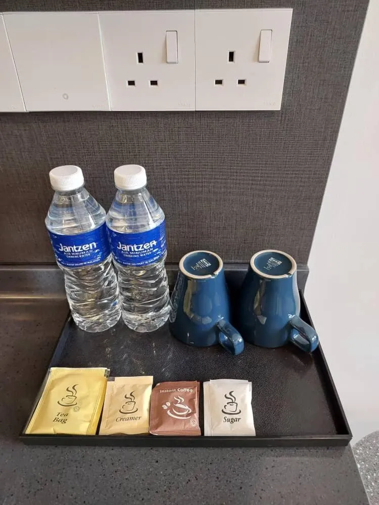 Millerz Square by MyKey