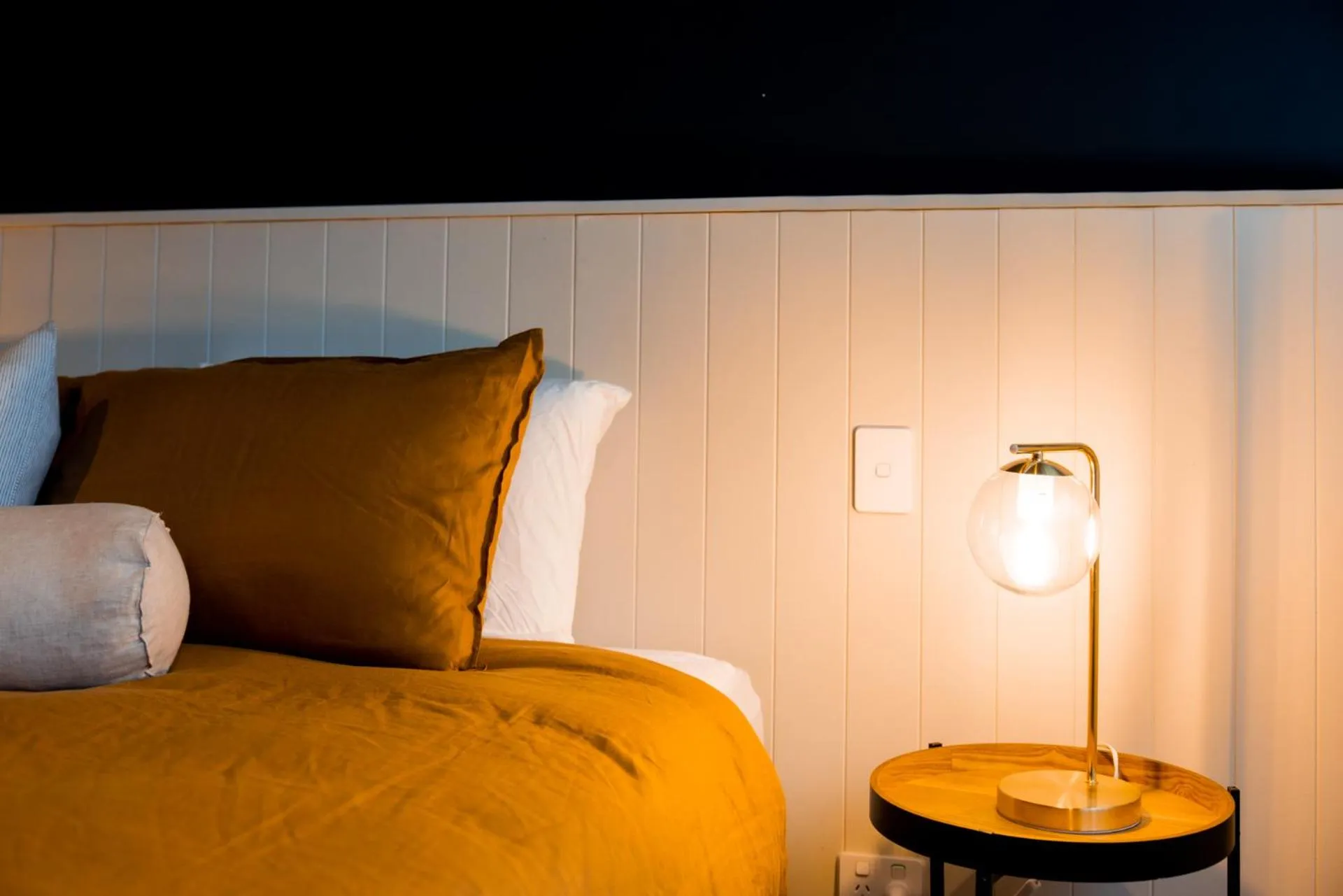 Bed in The Cobbler Hotel