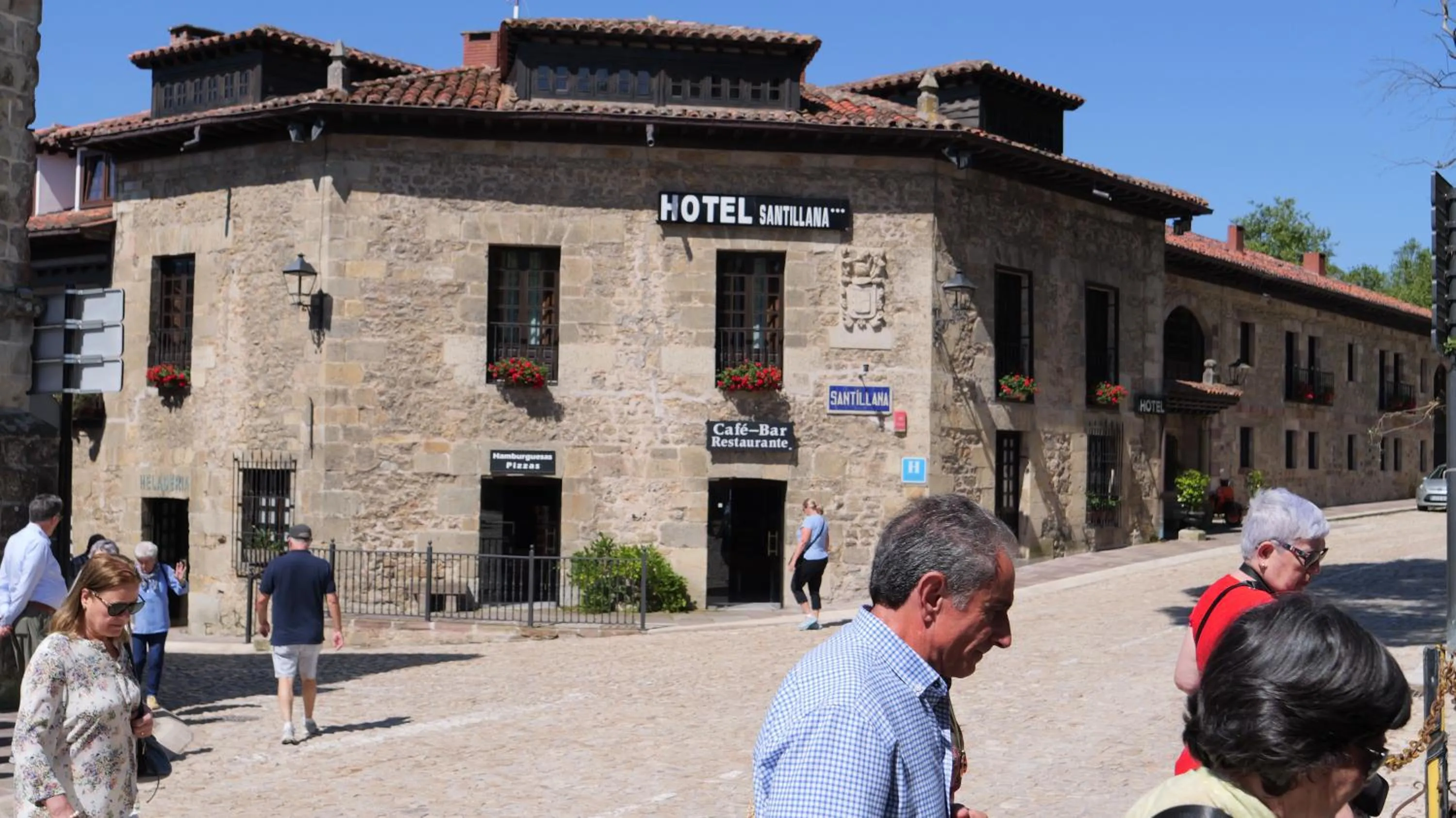 Property building in Hotel Santillana