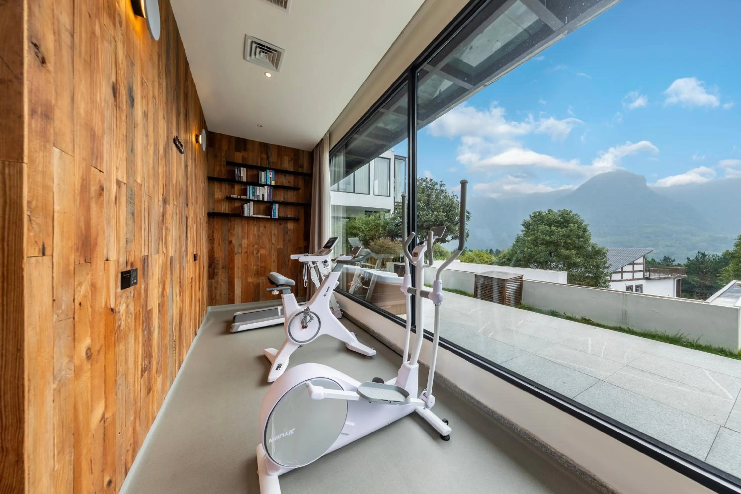 Fitness centre/facilities in XMAN Sunrise Peaks Resort
