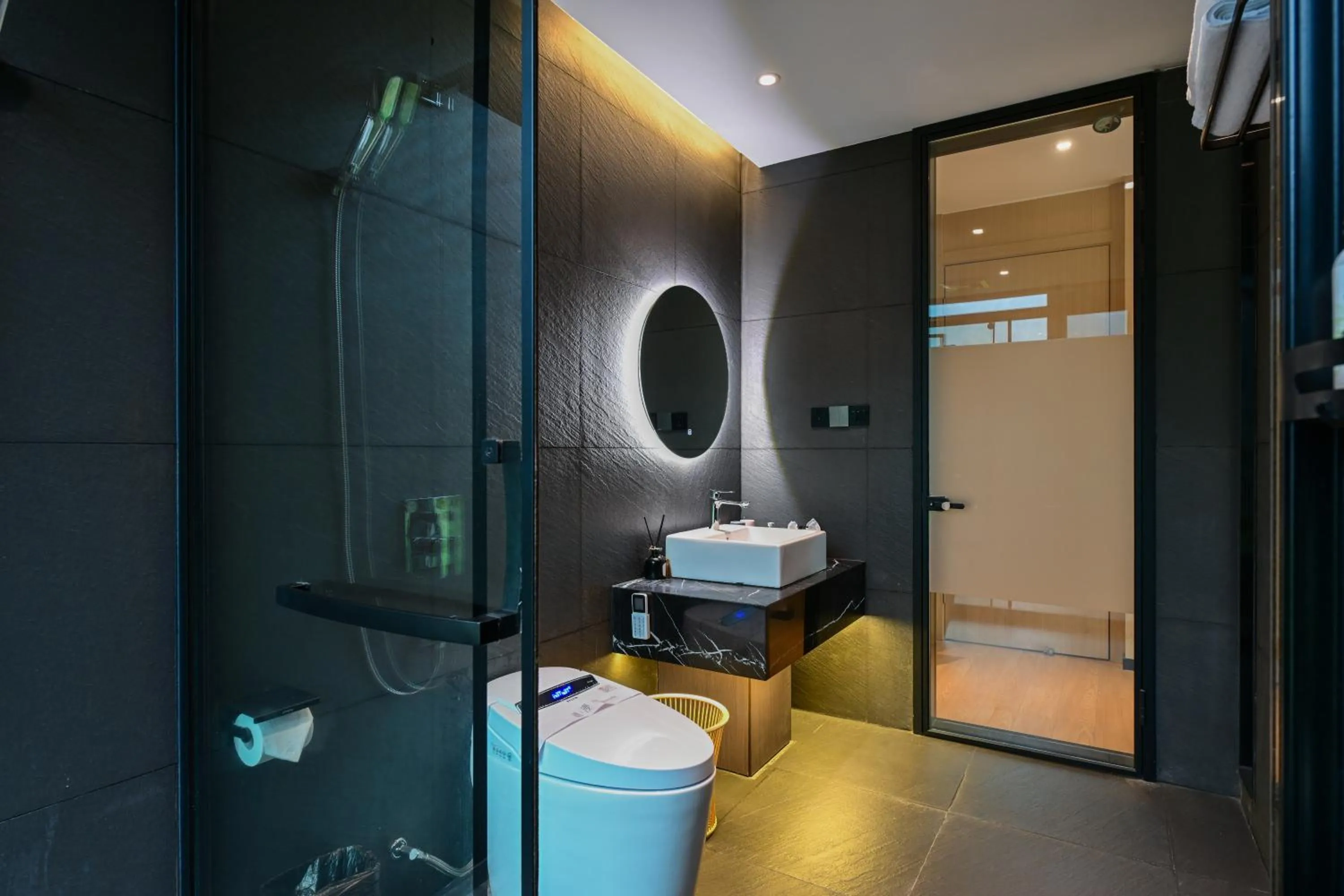 Shower in XMAN Sunrise Peaks Resort