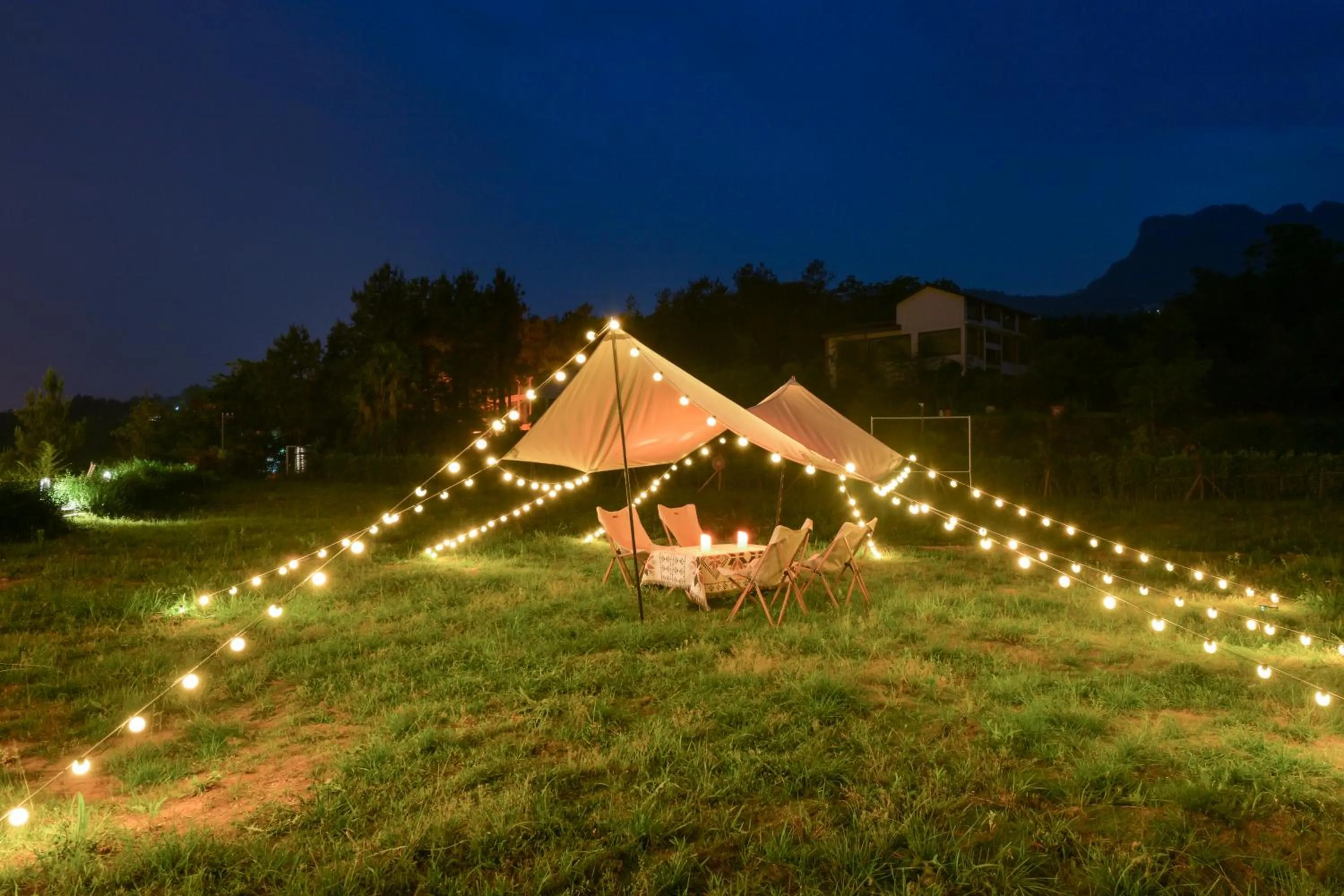 Night in XMAN Sunrise Peaks Resort