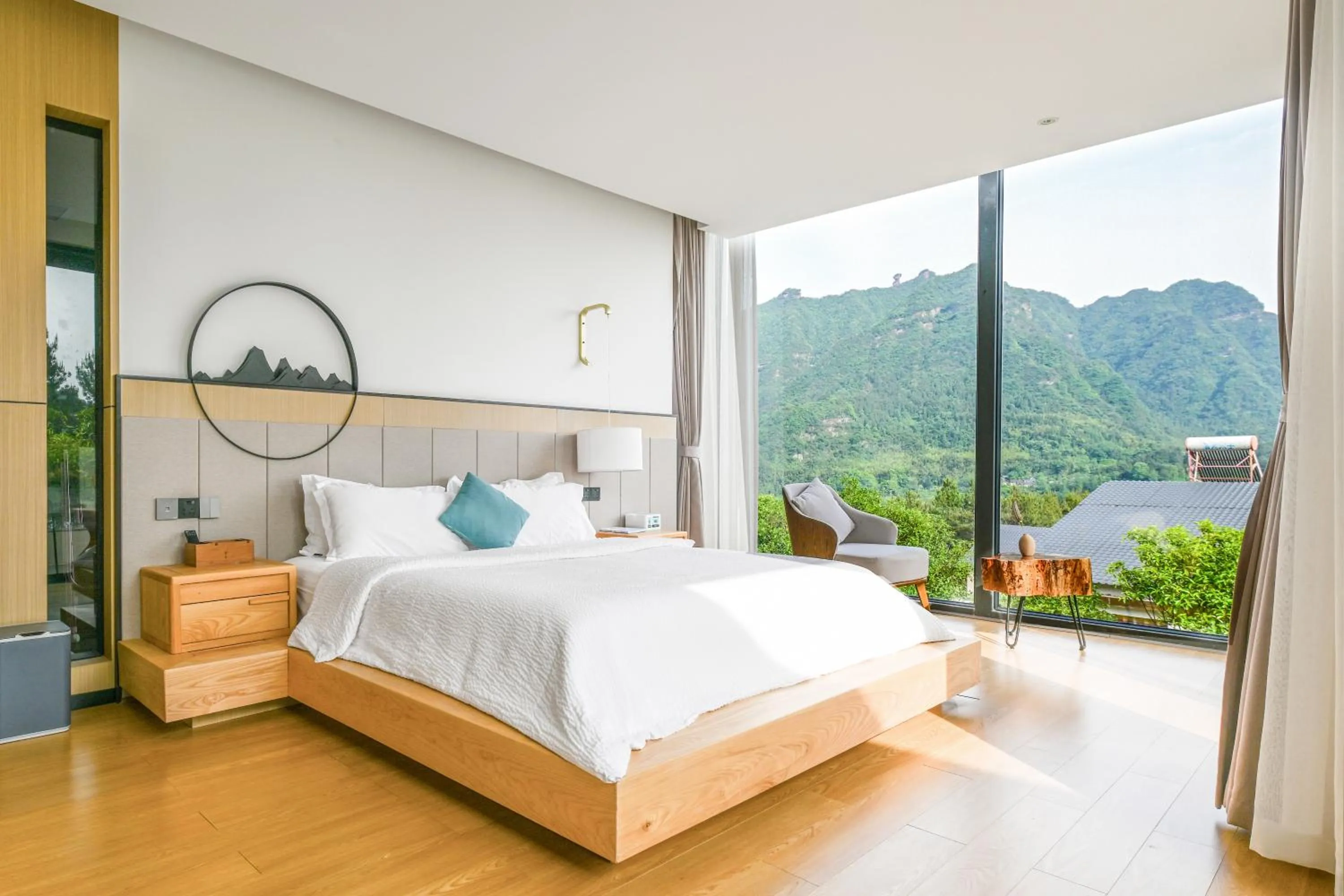 Day, Bed in XMAN Sunrise Peaks Resort