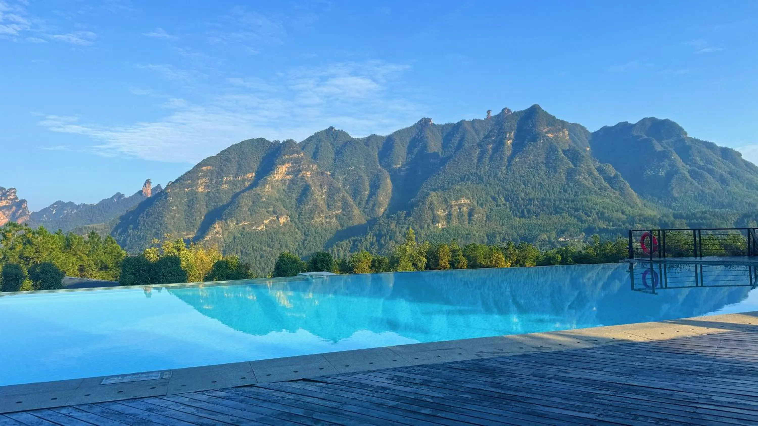 Mountain view in XMAN Sunrise Peaks Resort