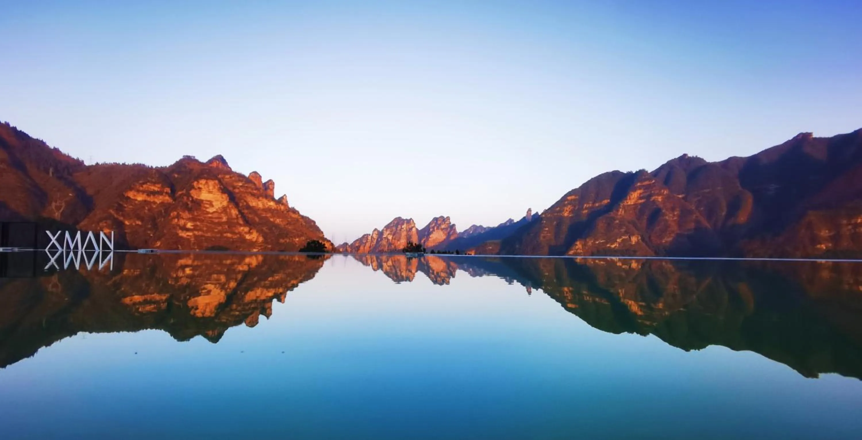 Mountain view in XMAN Sunrise Peaks Resort