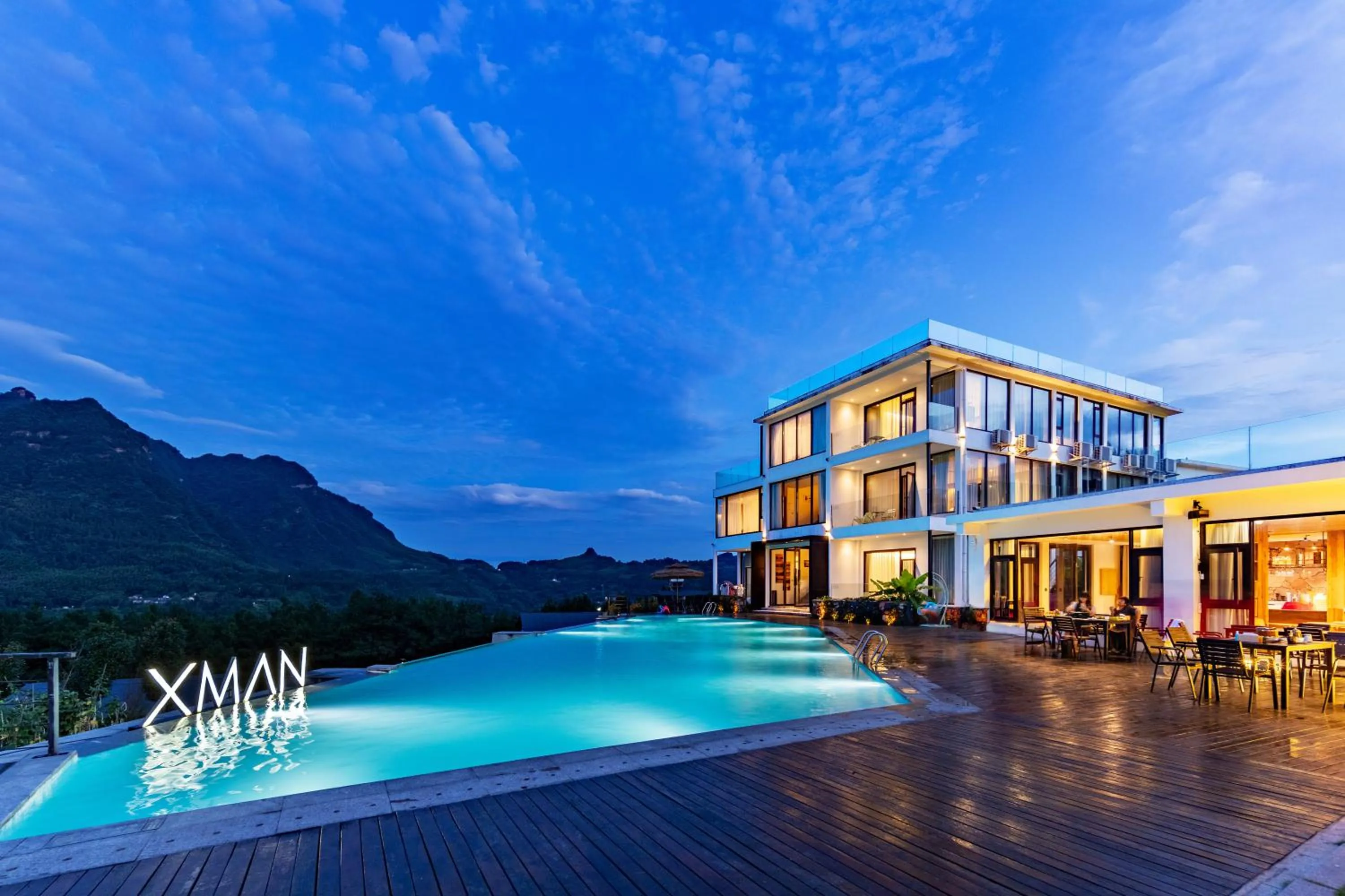 Property building in XMAN Sunrise Peaks Resort