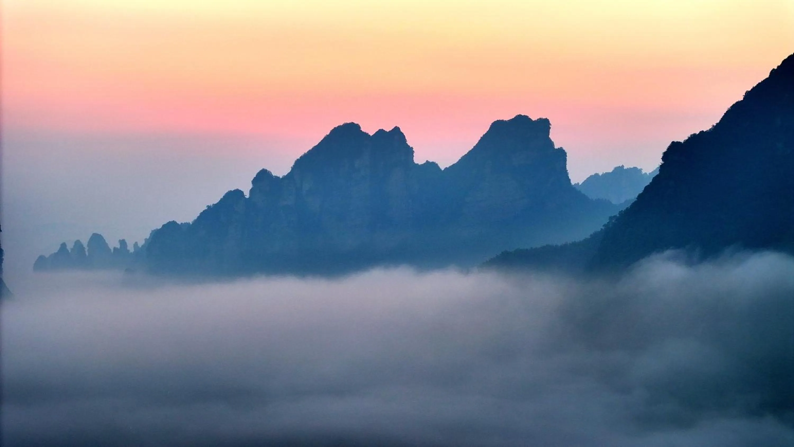 Natural landscape in XMAN Sunrise Peaks Resort