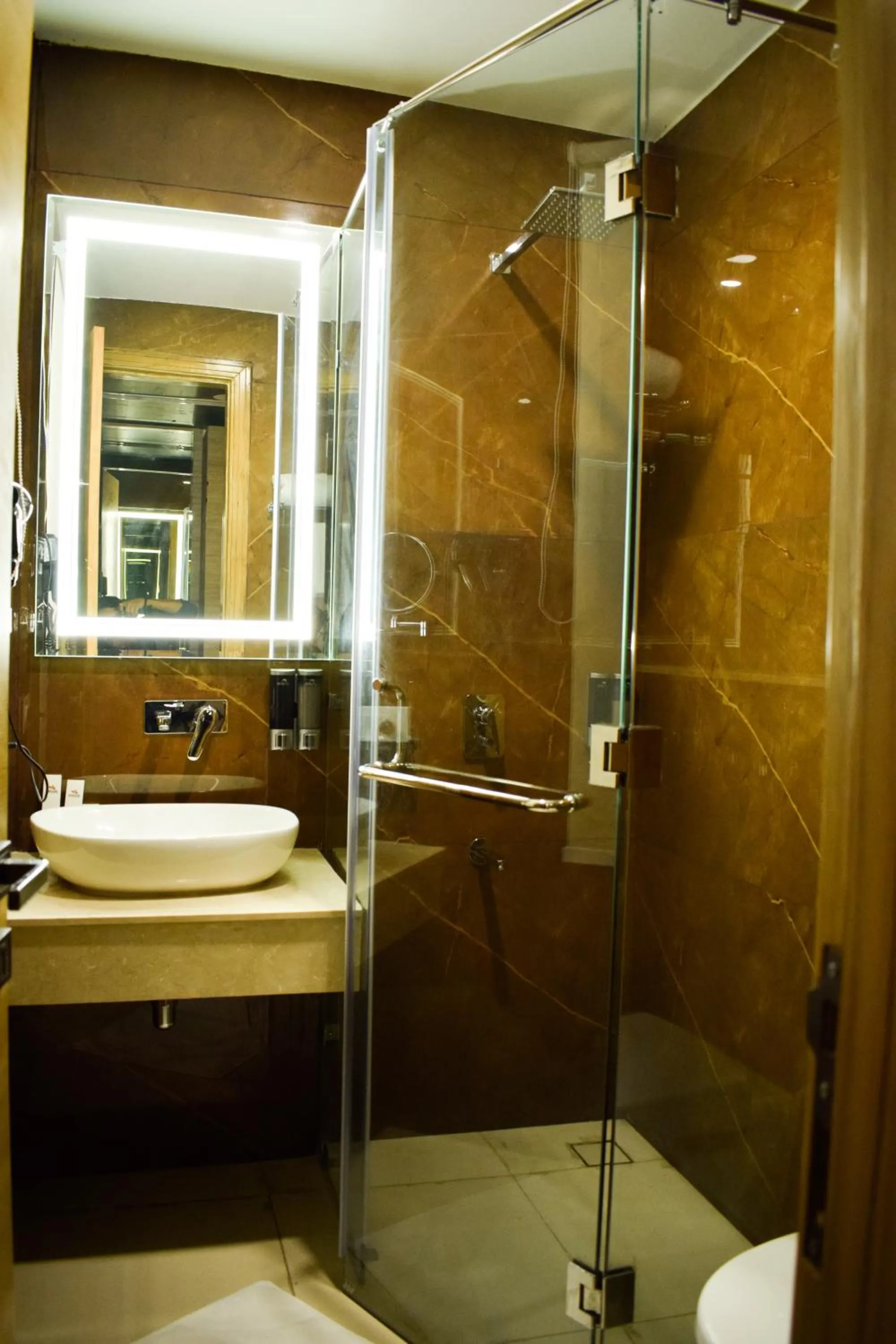 Shower in Pride Hotel And Resort Rishikesh