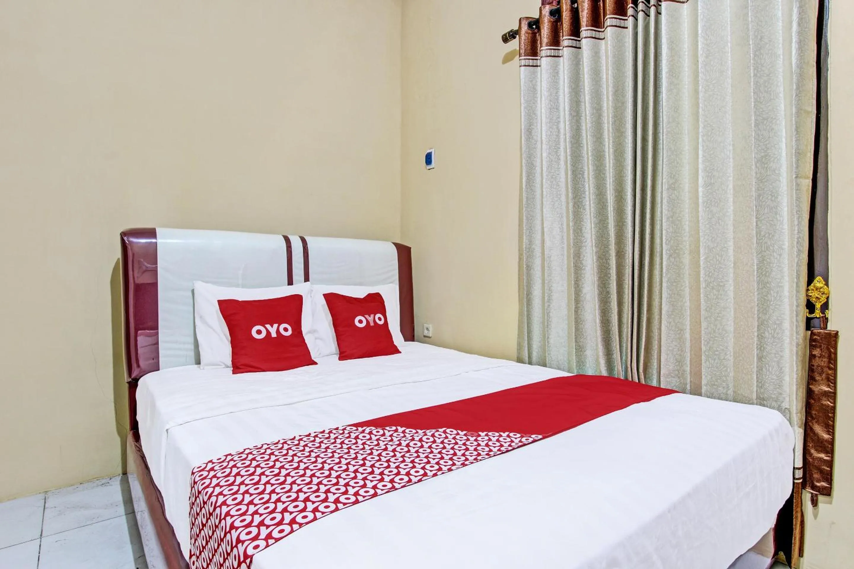 Bedroom, Bed in Hotel O Amole Paviliun Syariah