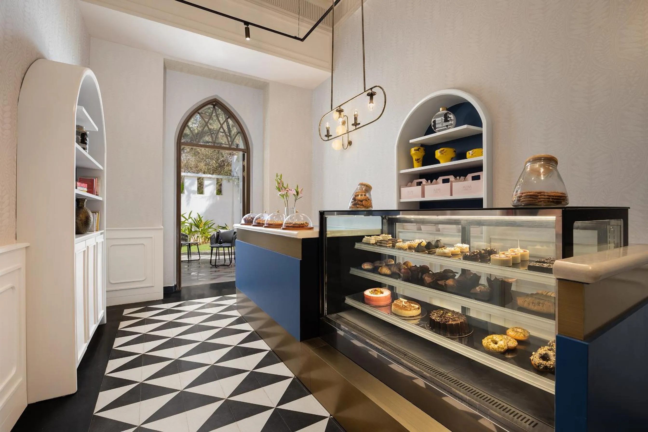 Food and drinks in The Yellow House, Goa - IHCL SeleQtions