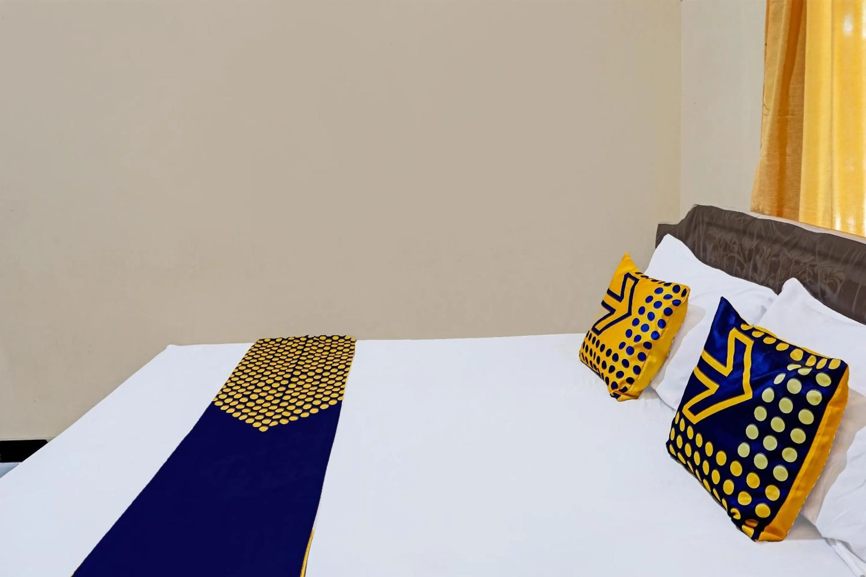 Bedroom, Bed in OYO Life 92353 Purnama Syariah Guest House