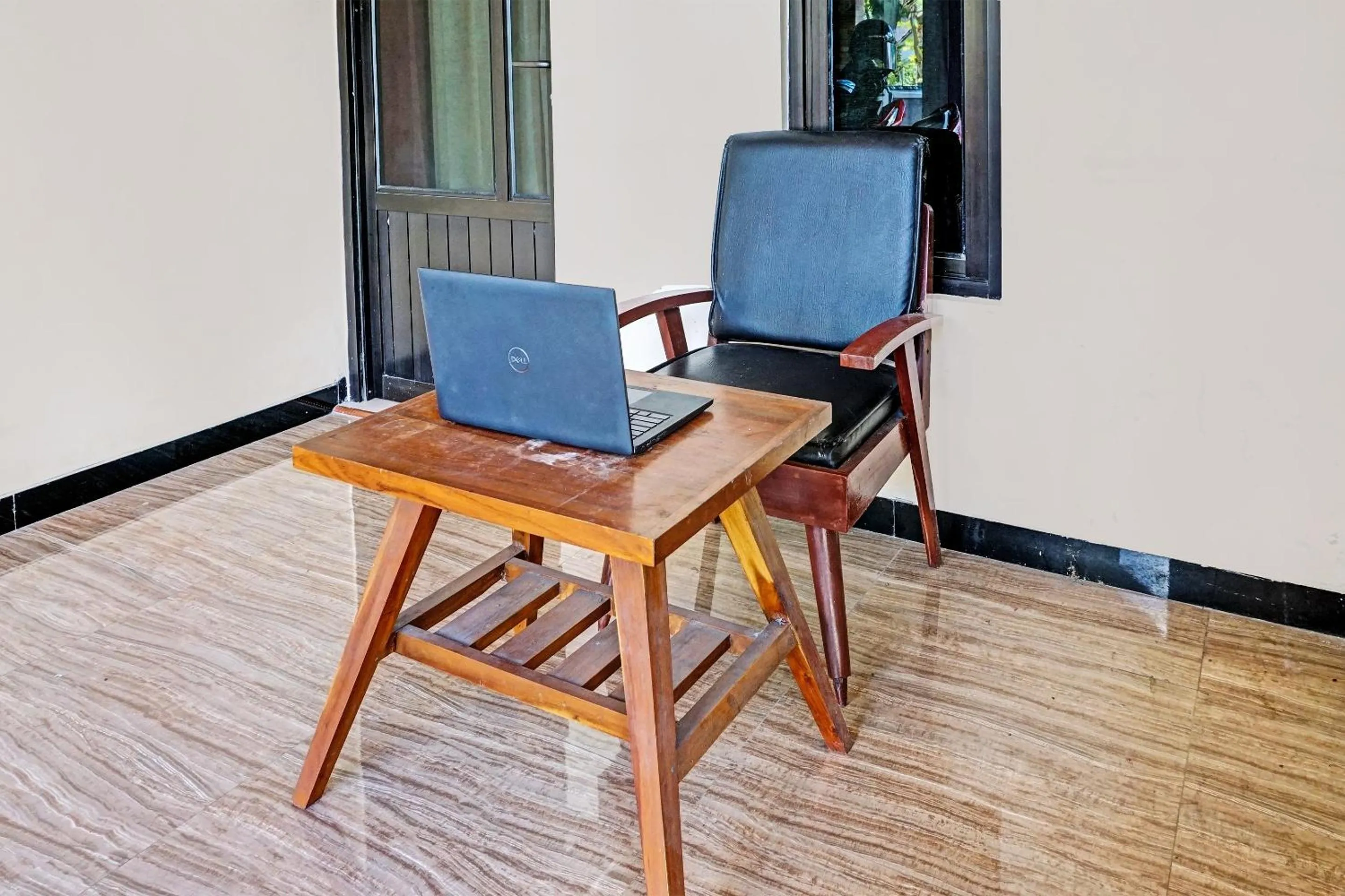 Lobby or reception in OYO Life 92353 Purnama Syariah Guest House